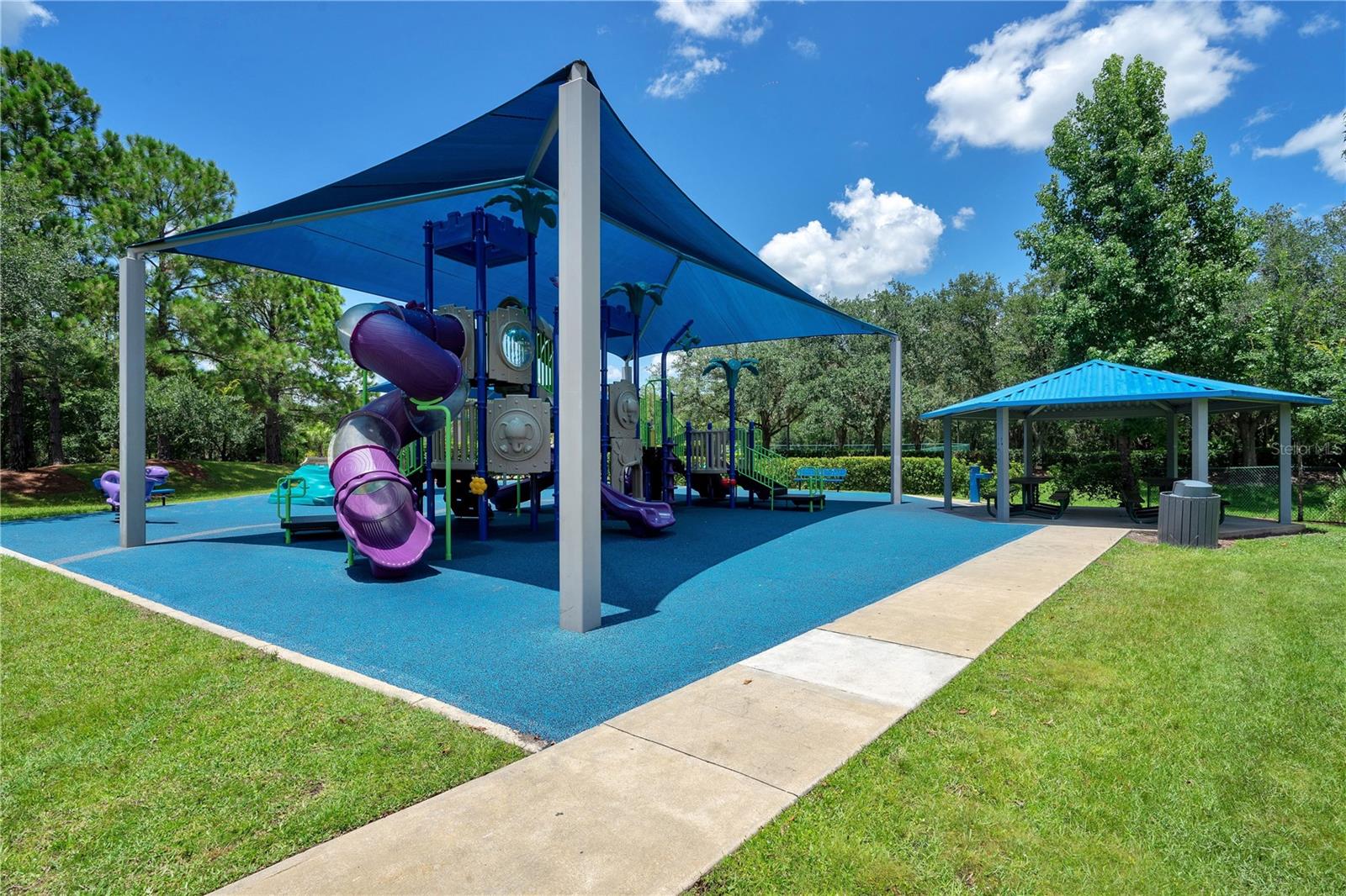 Image 54 of 74 For 2615 Lakemoor Drive