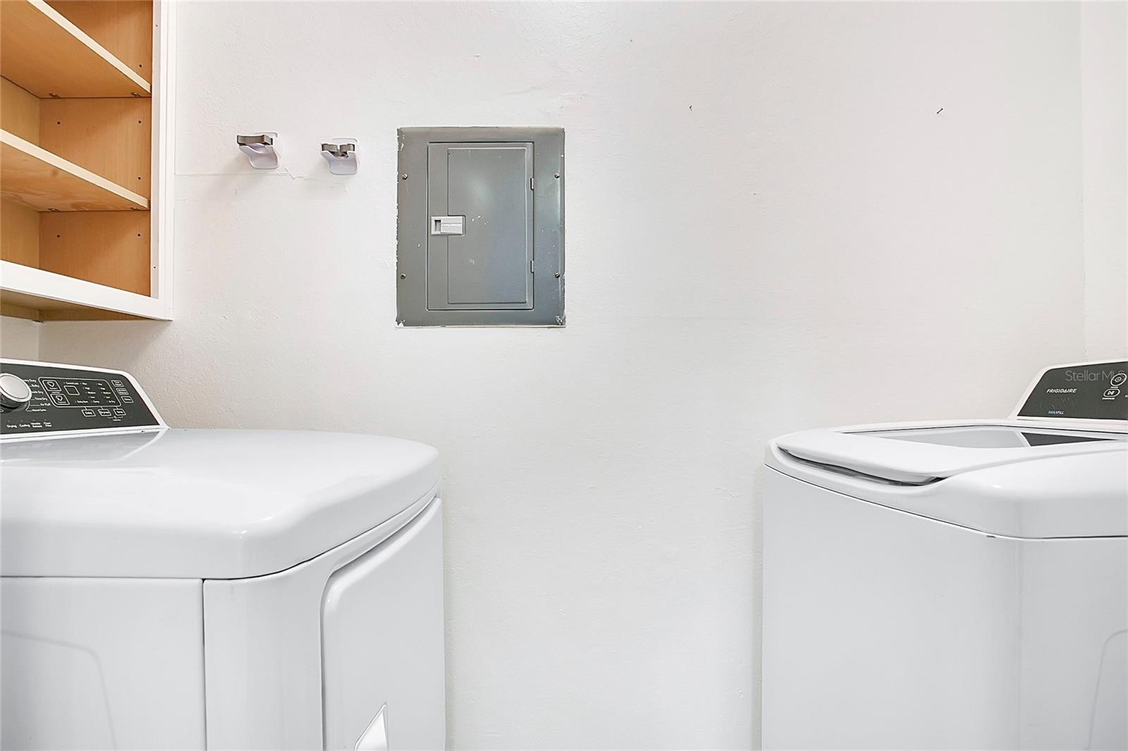 Image 15 of 31 For 5540 Devonbriar Way 104