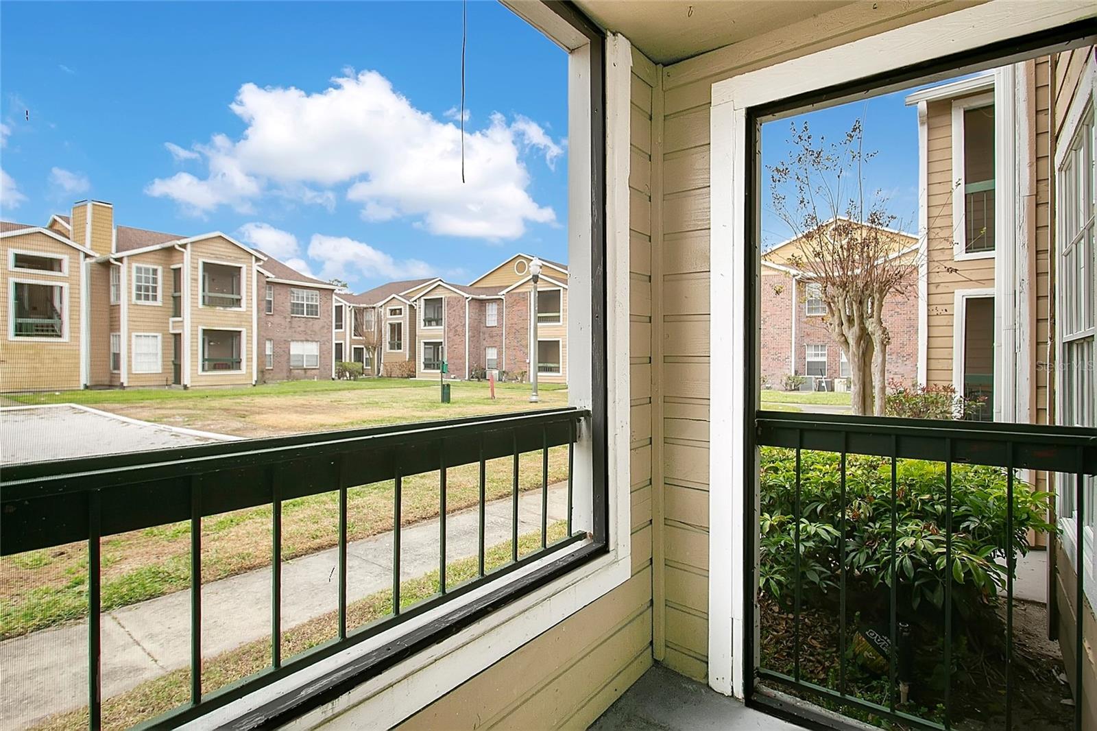 Image 16 of 31 For 5540 Devonbriar Way 104