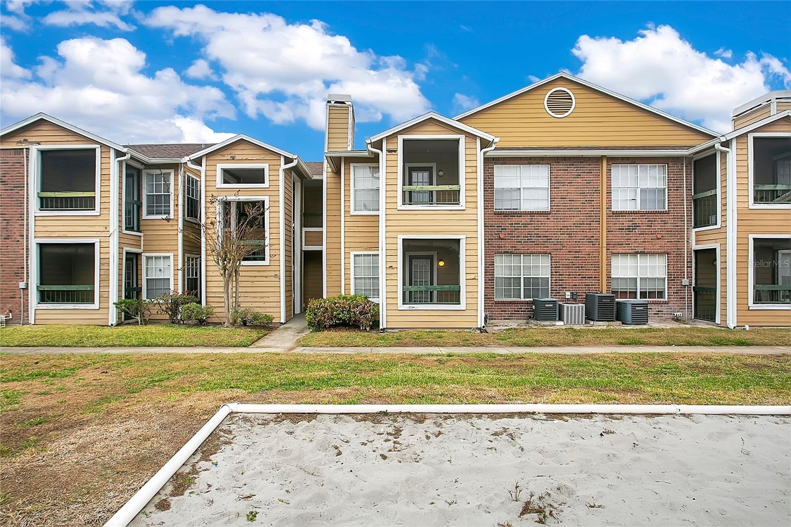 Image 18 of 31 For 5540 Devonbriar Way 104