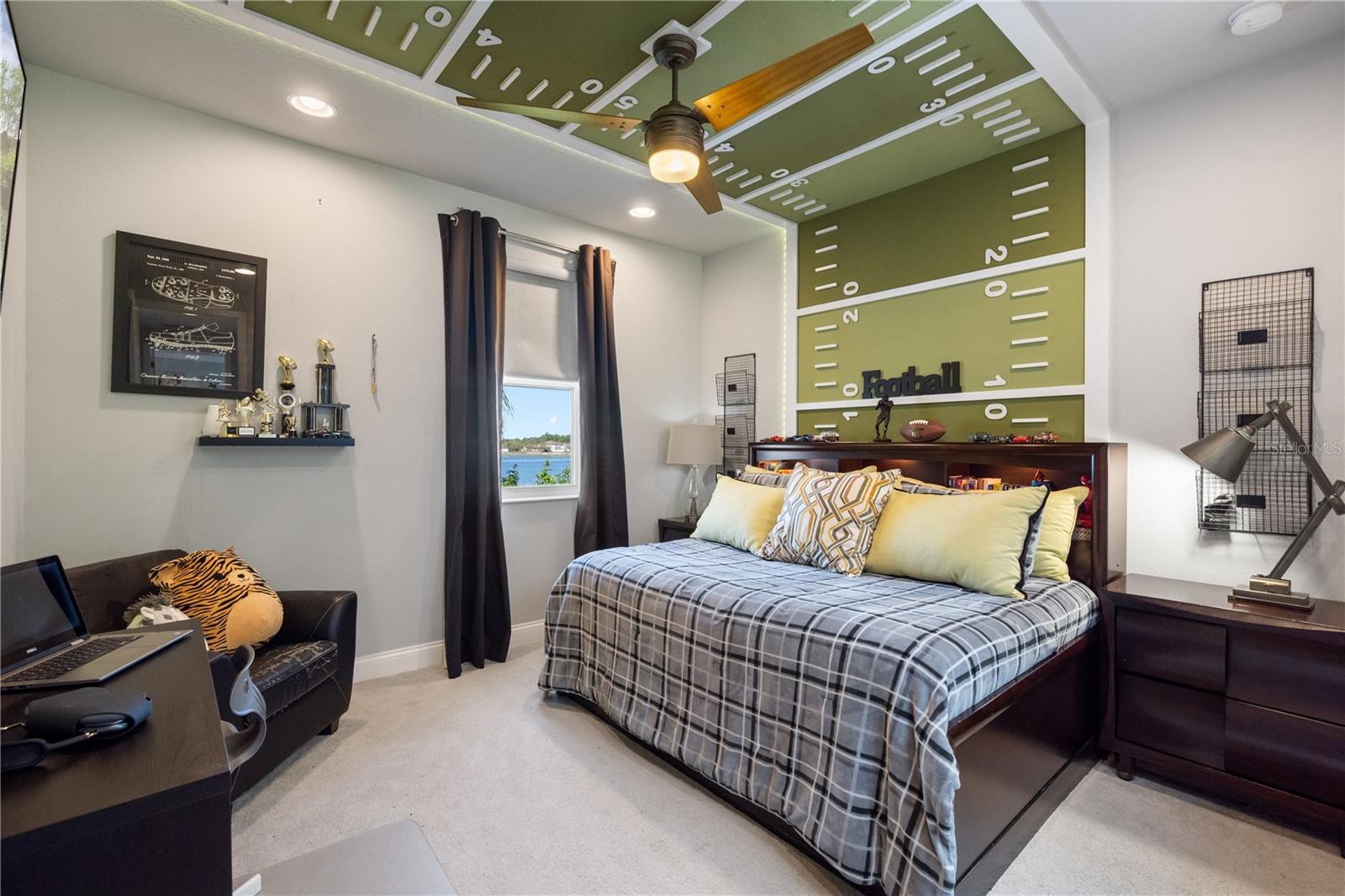 Listing photo id 23 for 10950 Lemon Lake Boulevard