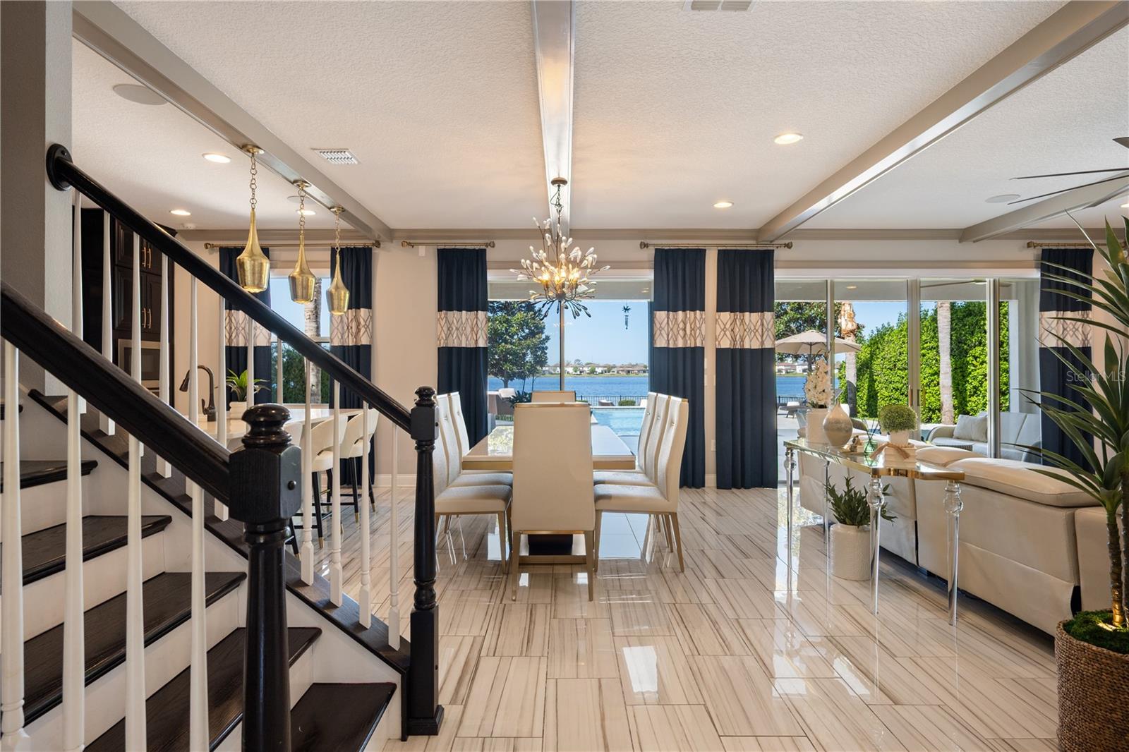 Listing photo id 6 for 10950 Lemon Lake Boulevard