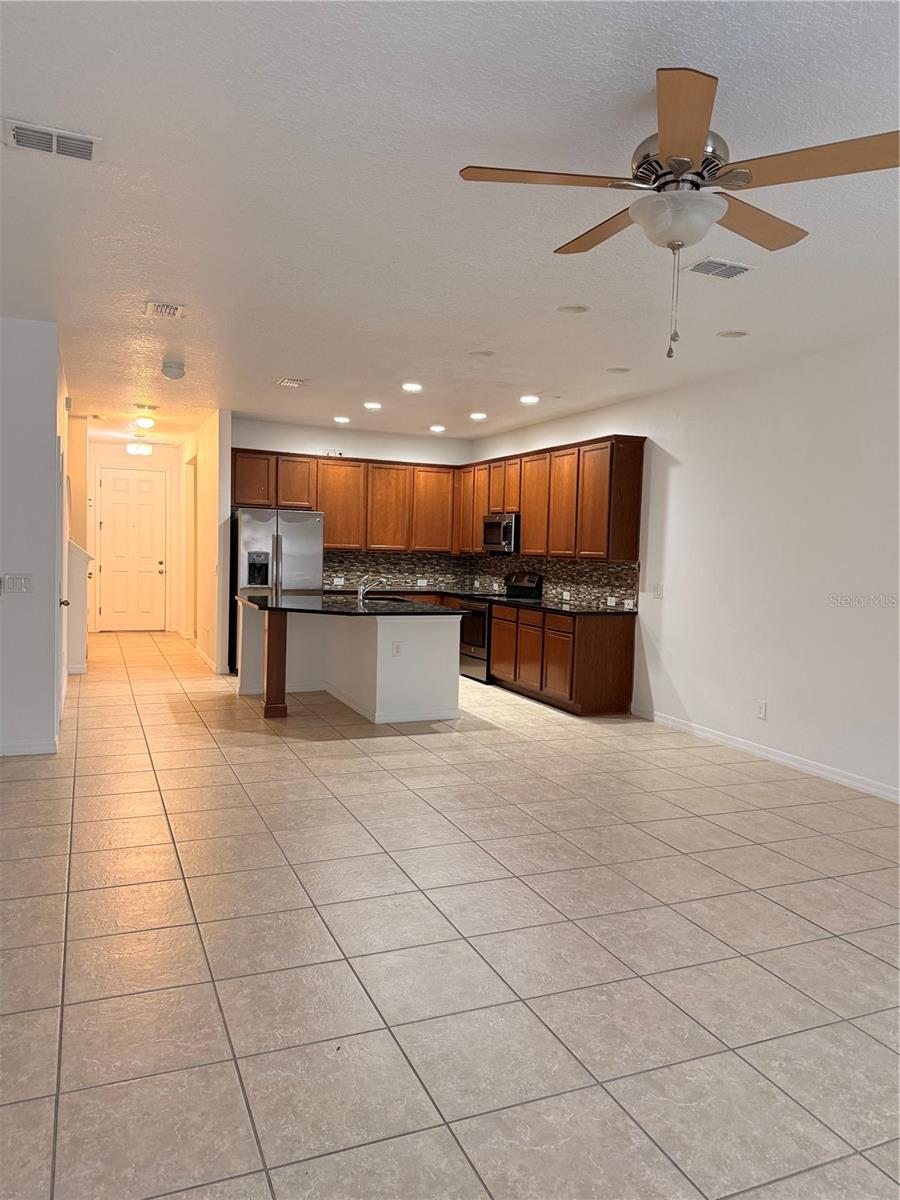 Image 7 of 22 For 11456 Center Lake Drive