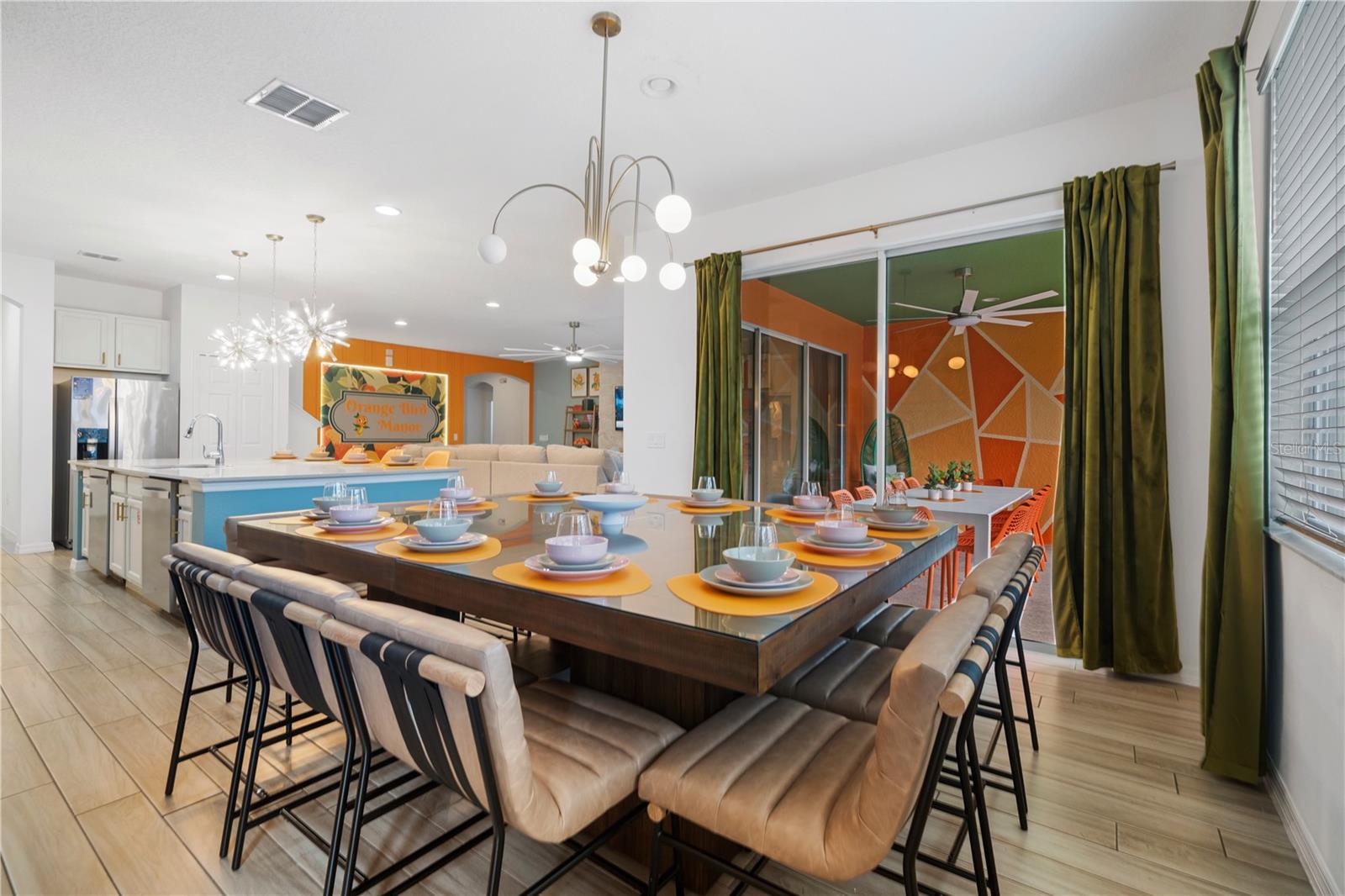 Image 12 of 93 For 7009 Oakwood Street