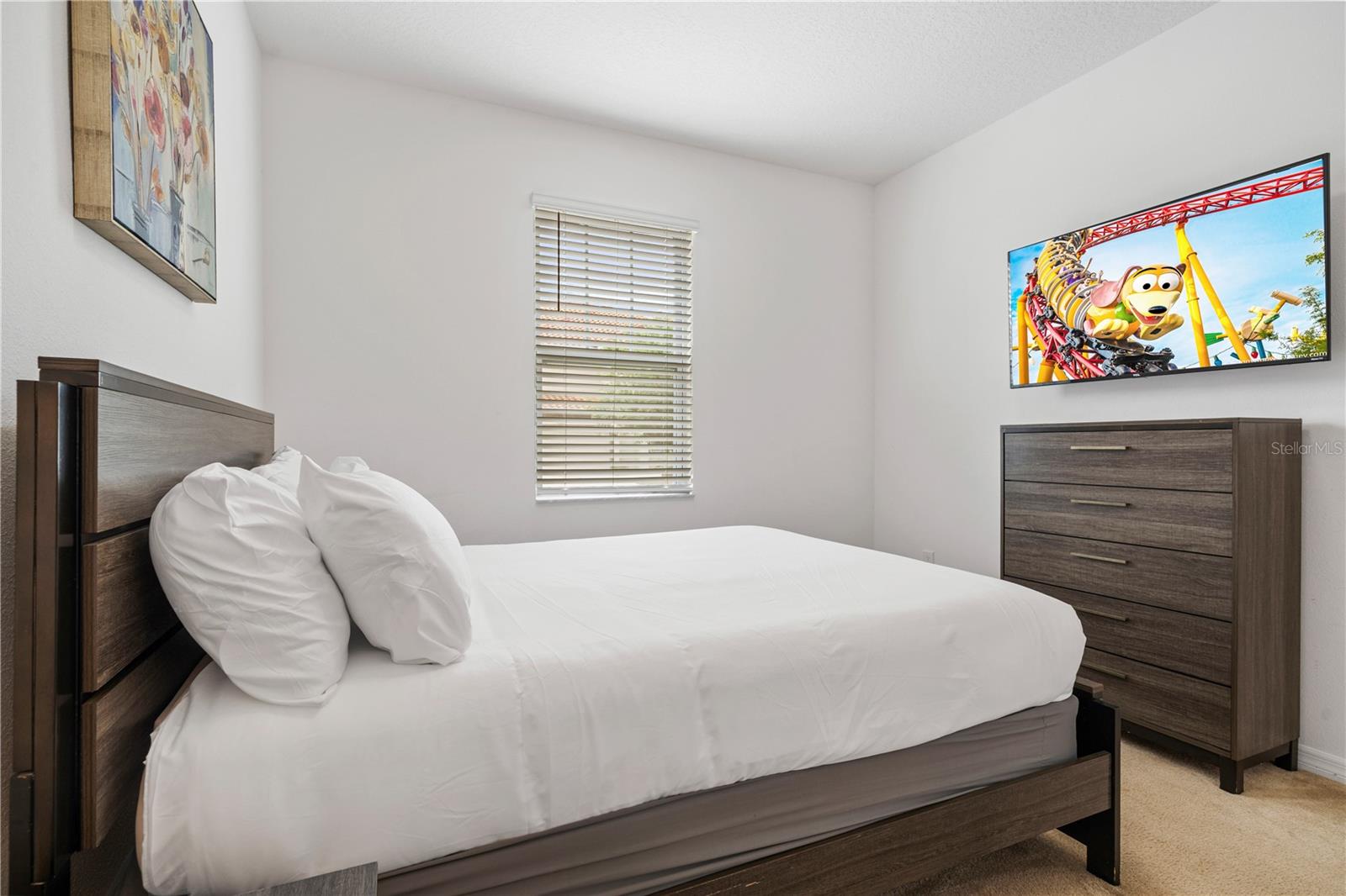 Image 15 of 93 For 7009 Oakwood Street