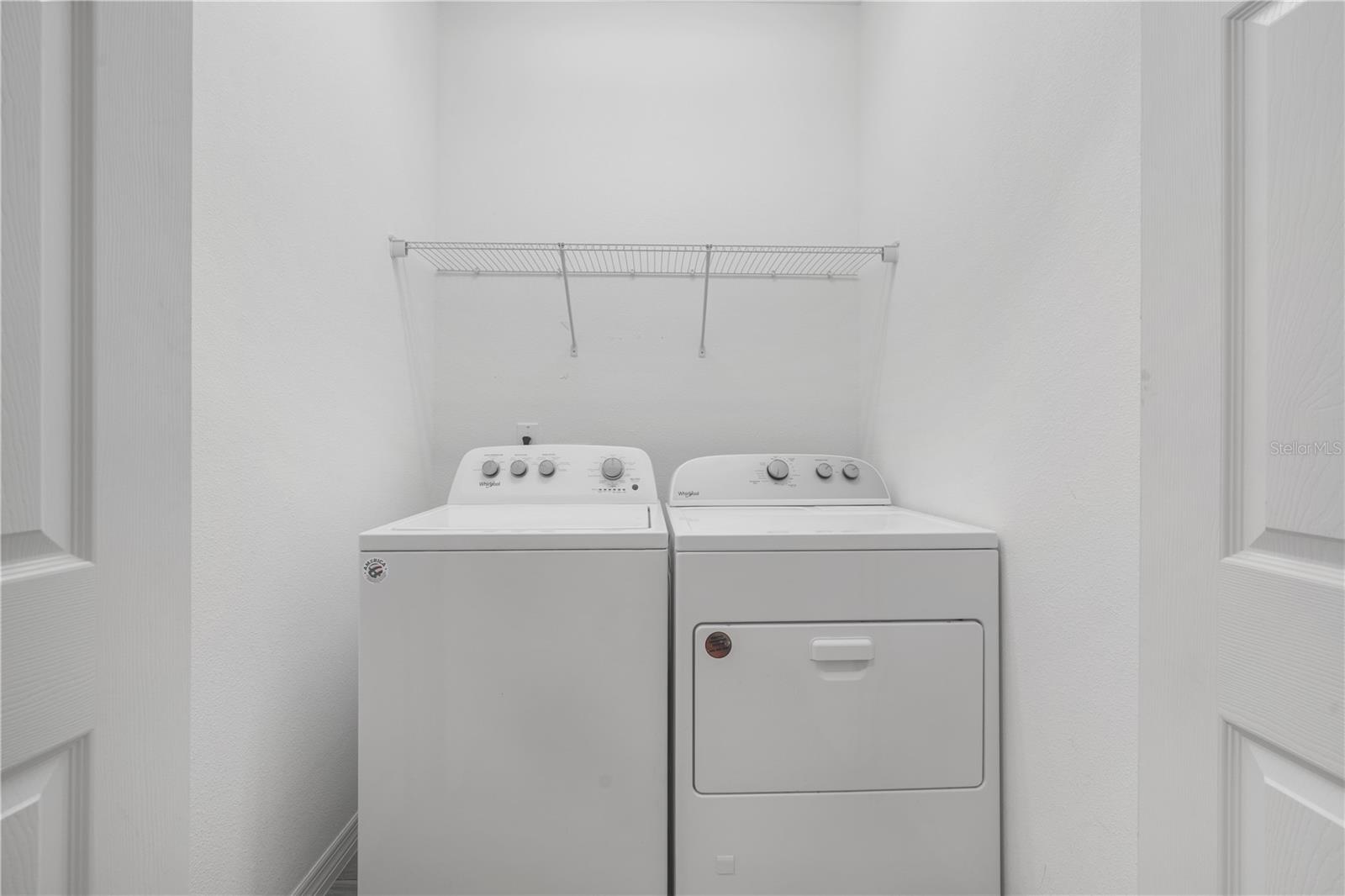 Image 21 of 93 For 7009 Oakwood Street