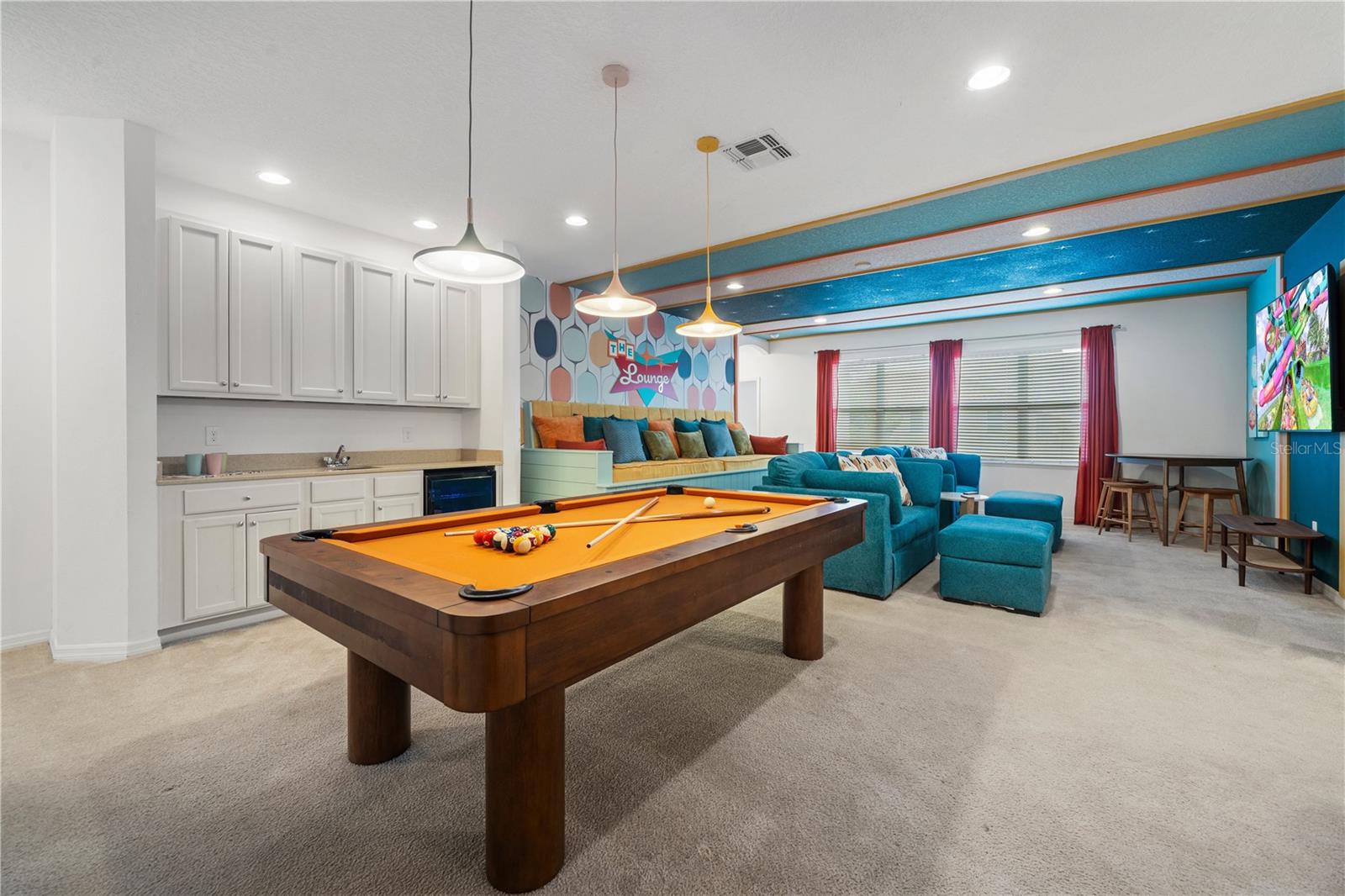 Image 35 of 93 For 7009 Oakwood Street