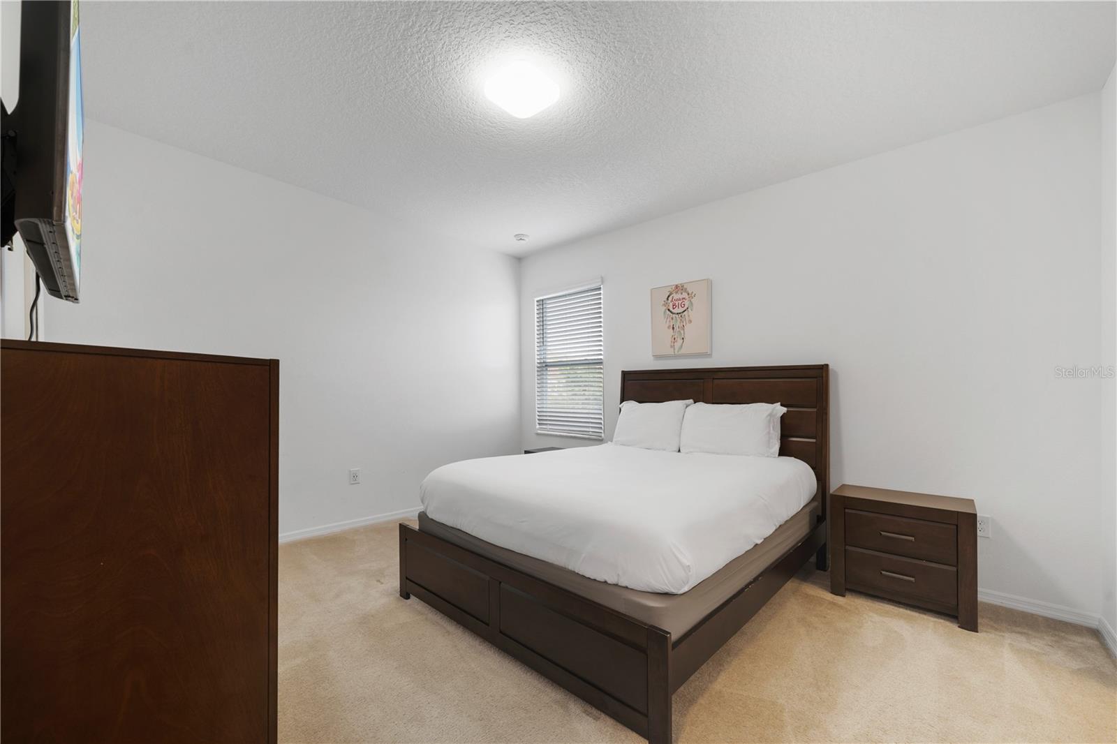 Image 46 of 93 For 7009 Oakwood Street