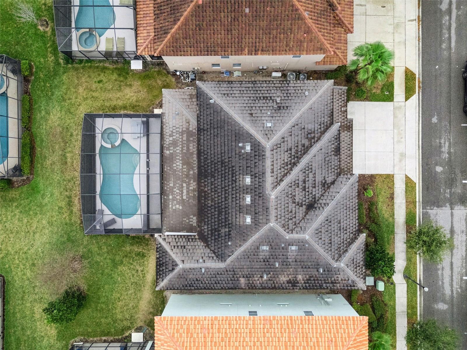 Image 70 of 93 For 7009 Oakwood Street