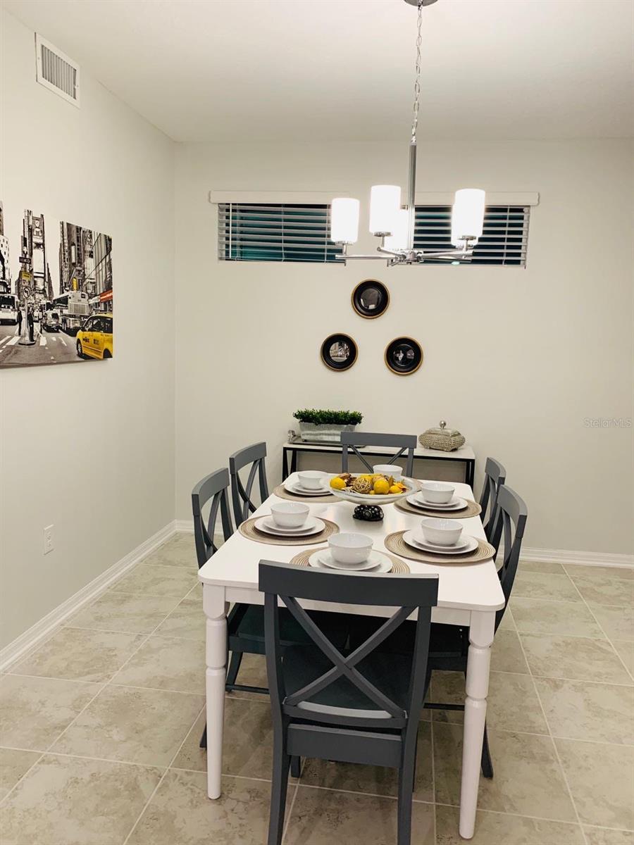 Image 7 of 17 For 3111 Paradox Circle 201