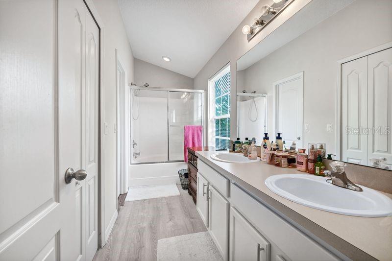 Image 15 of 30 For 10911 Derringer Drive