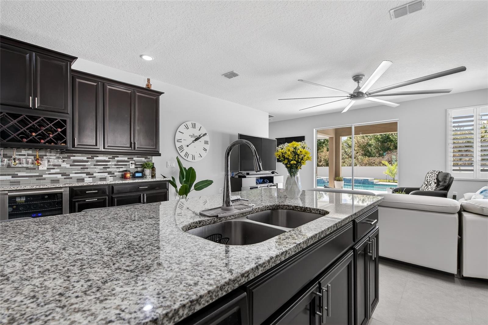 Image 15 of 40 For 2787 Neverland Drive