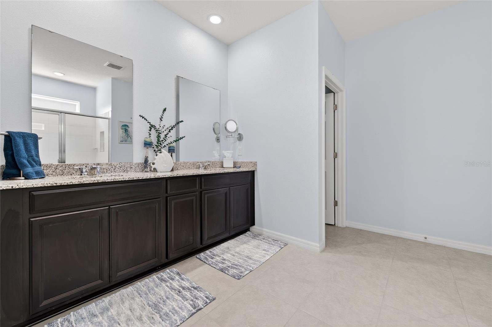 Image 21 of 40 For 2787 Neverland Drive