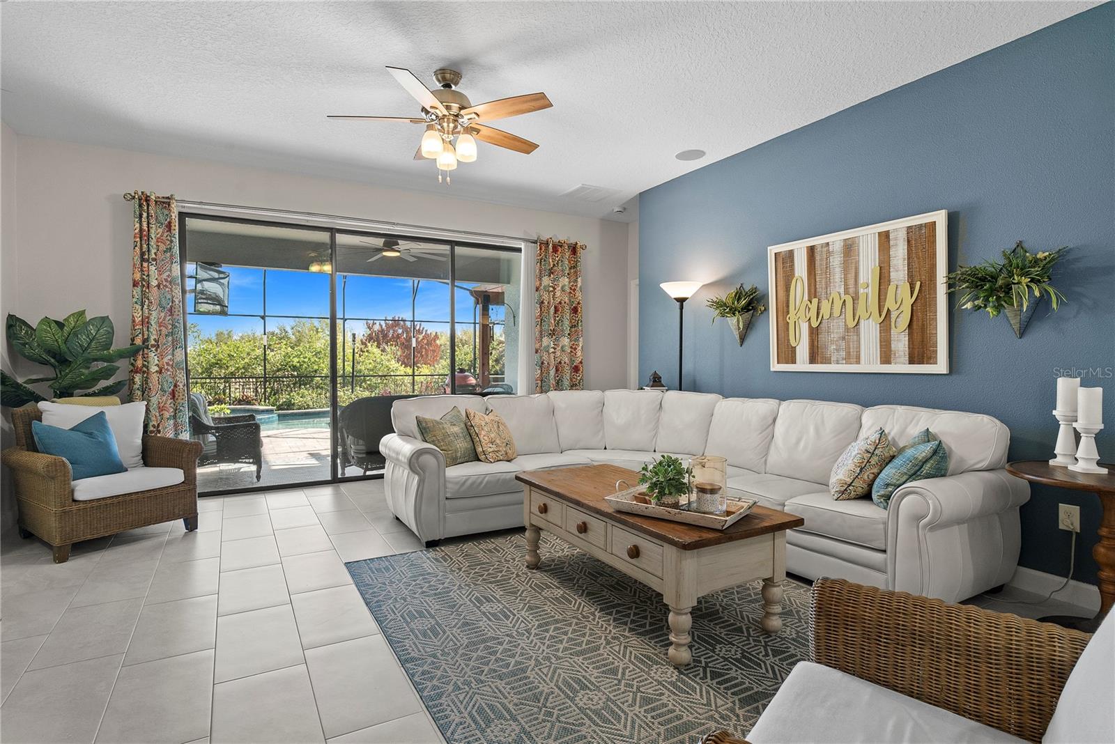 Image 16 of 51 For 1389 Dolphin Head Street