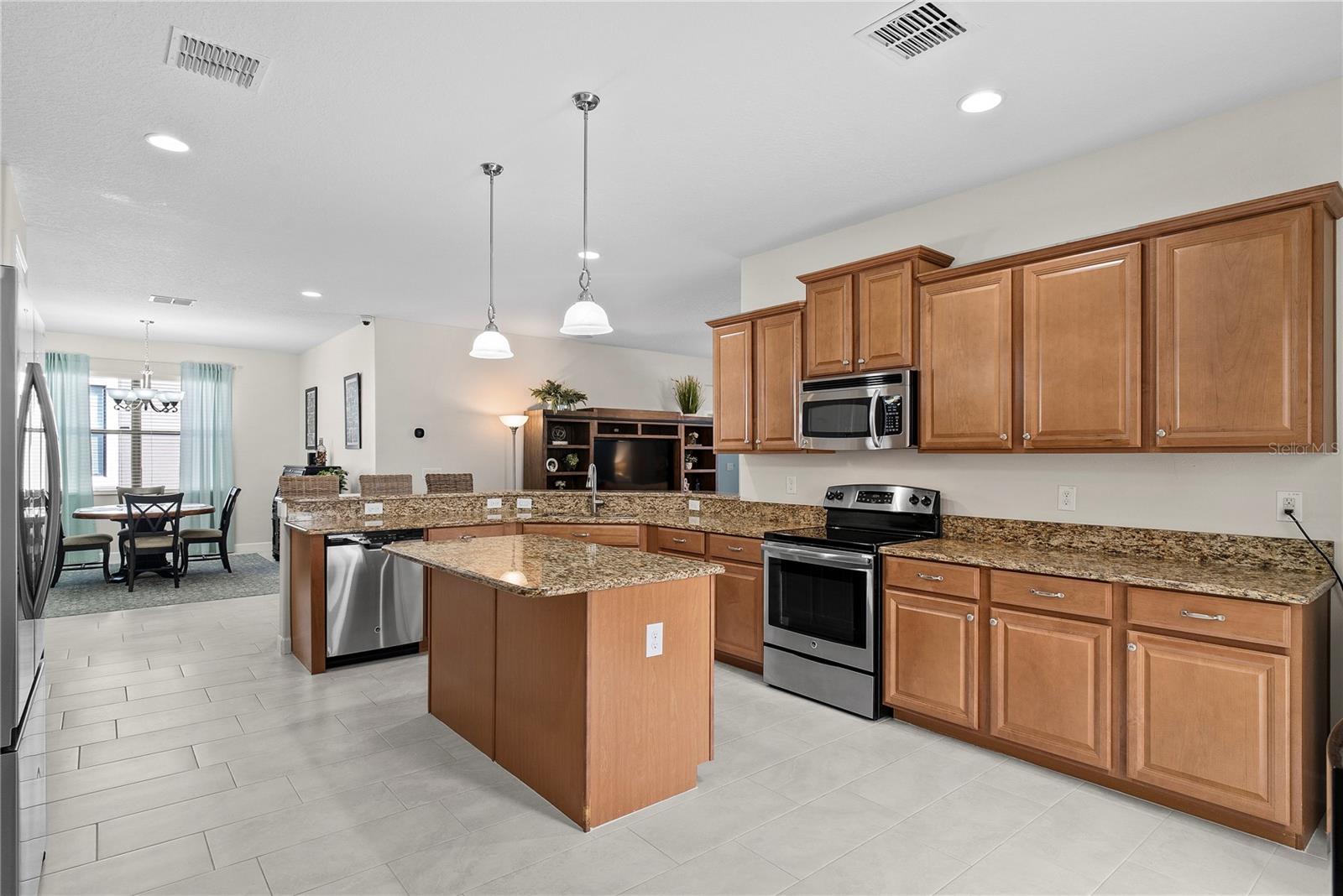 Image 6 of 51 For 1389 Dolphin Head Street