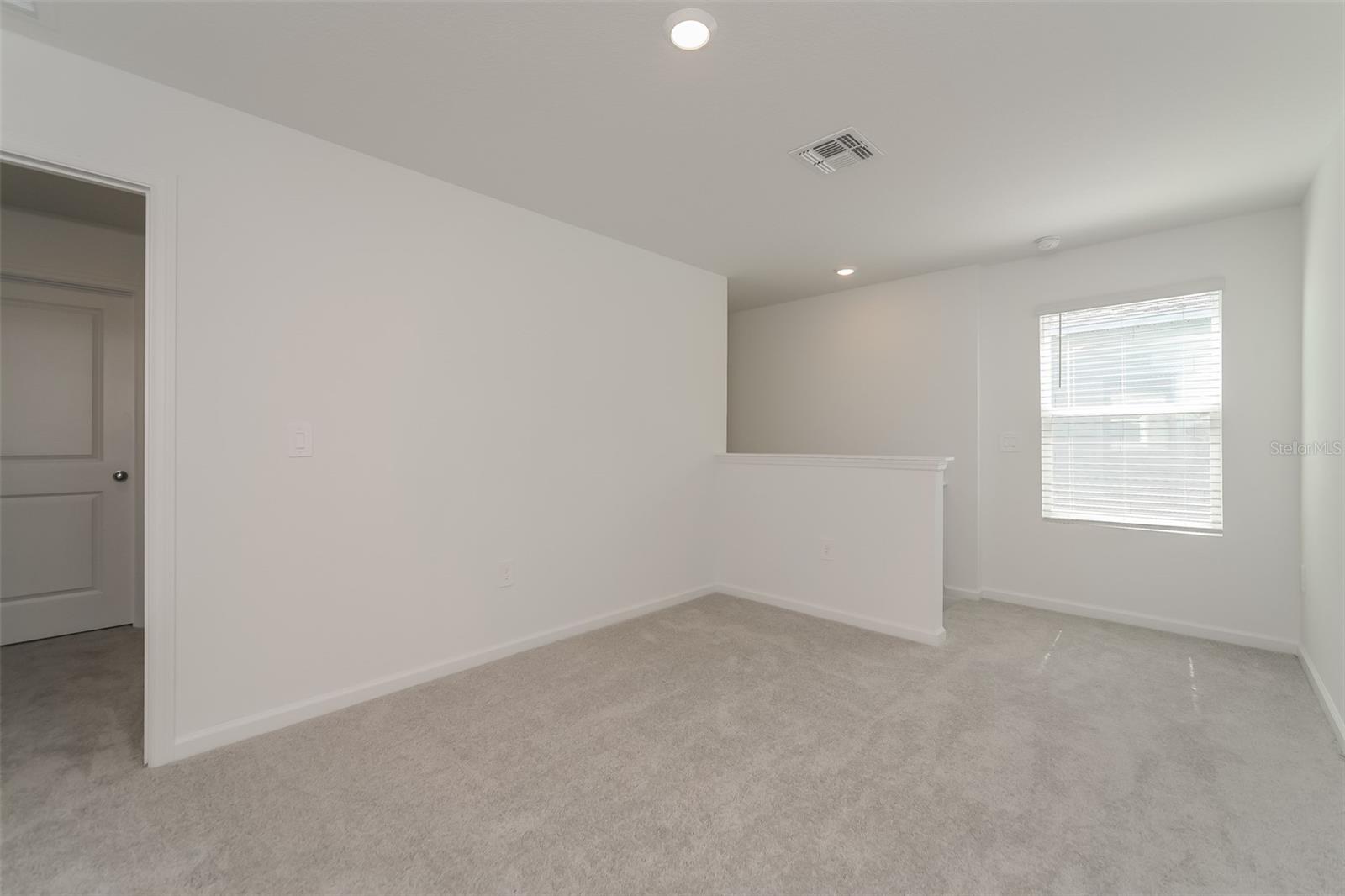 Image 5 of 17 For 5439 Meadow Walk Drive