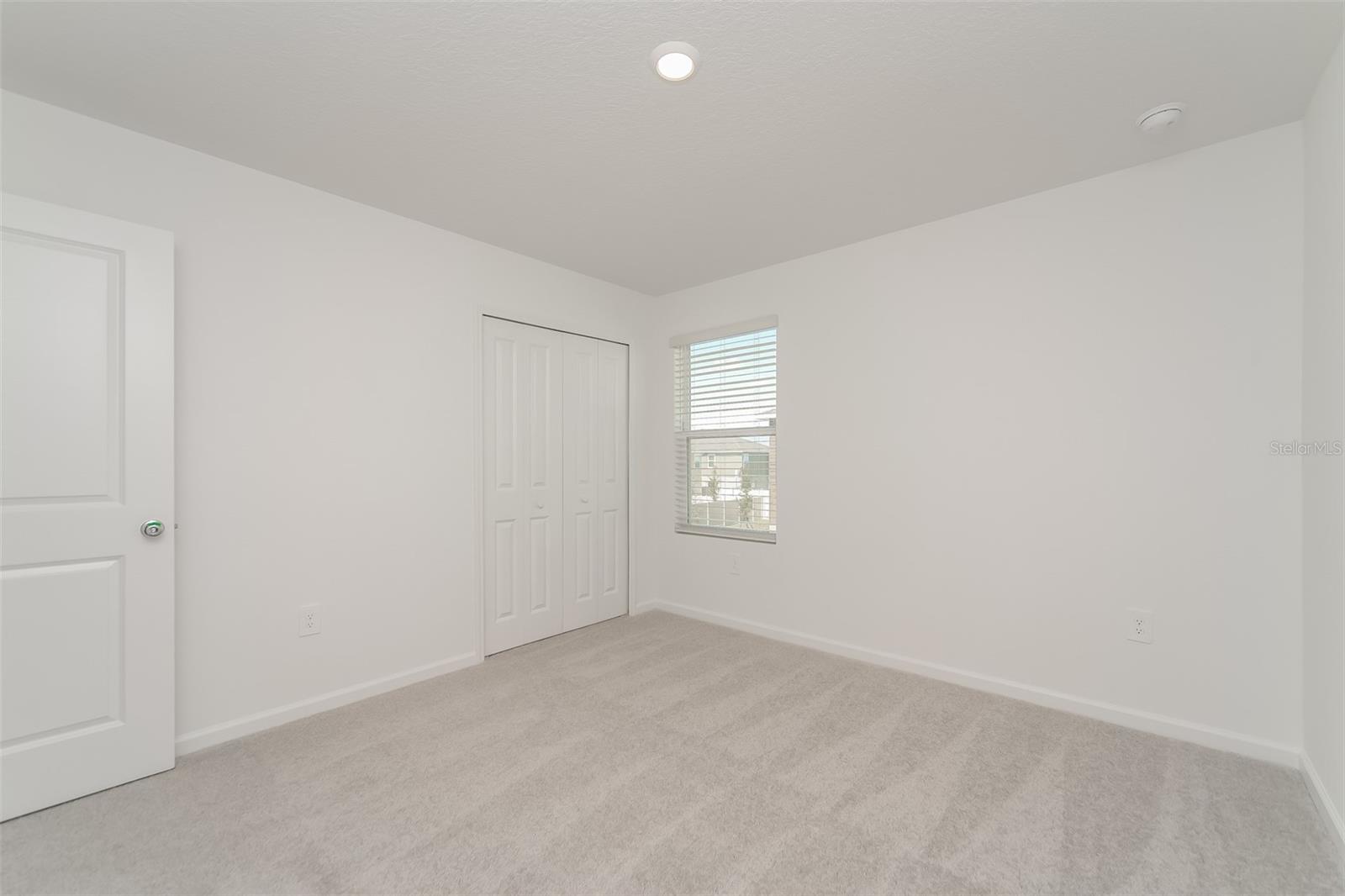 Image 6 of 17 For 5439 Meadow Walk Drive