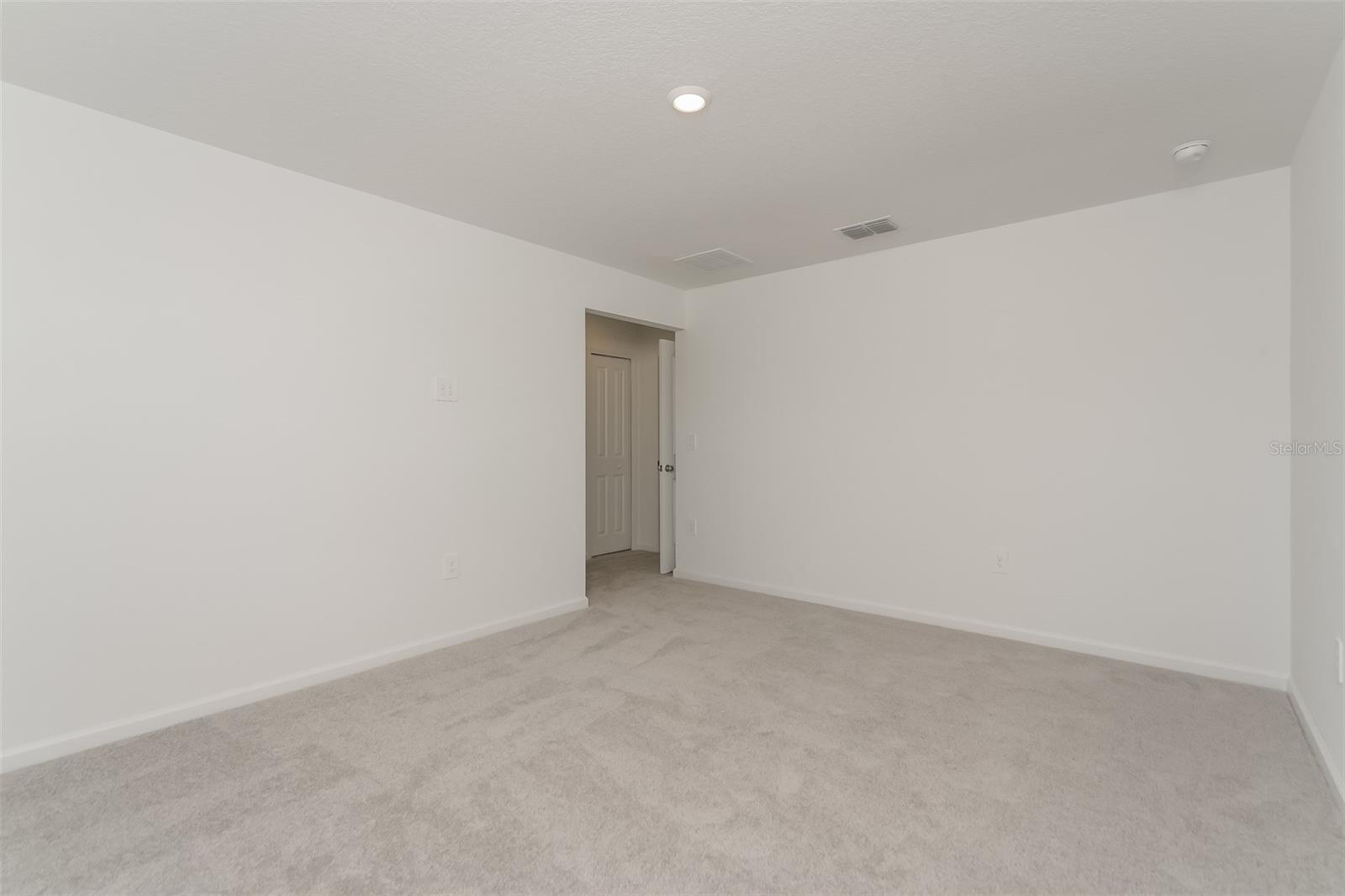 Image 9 of 17 For 5439 Meadow Walk Drive