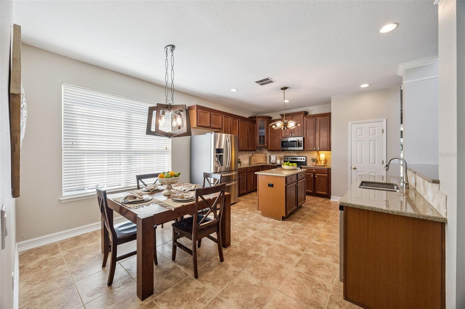 Image 10 of 42 For 2419 Antlia Drive