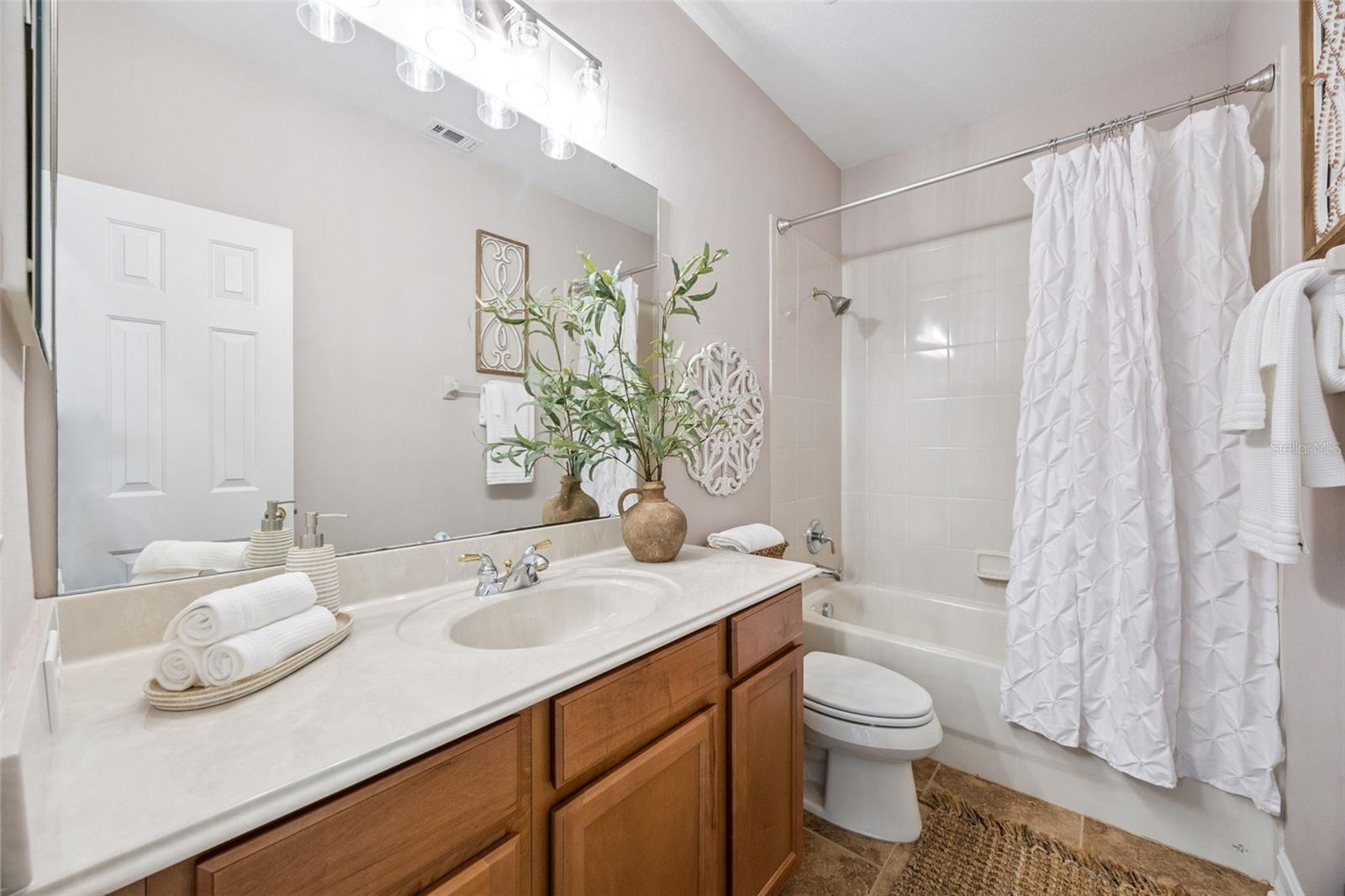 Image 23 of 42 For 2419 Antlia Drive