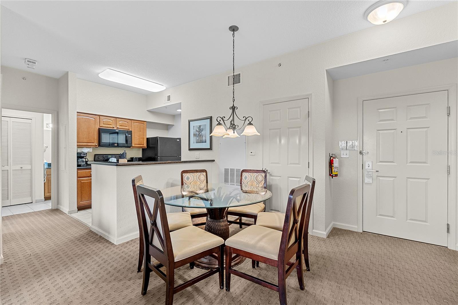 Image 4 of 39 For 8112 Poinciana Boulevard 1306