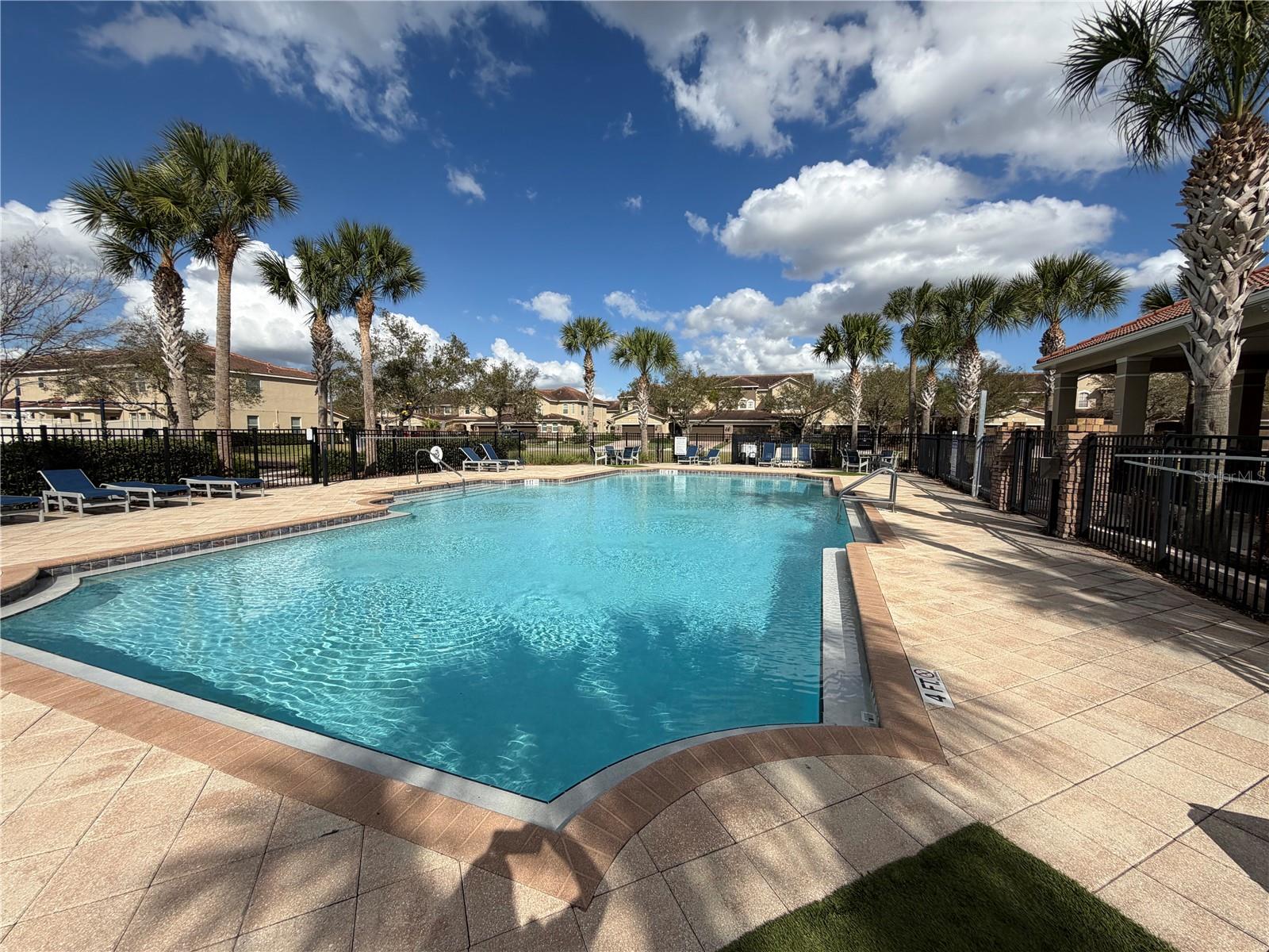 Image 41 of 57 For 1996 Leather Fern Drive