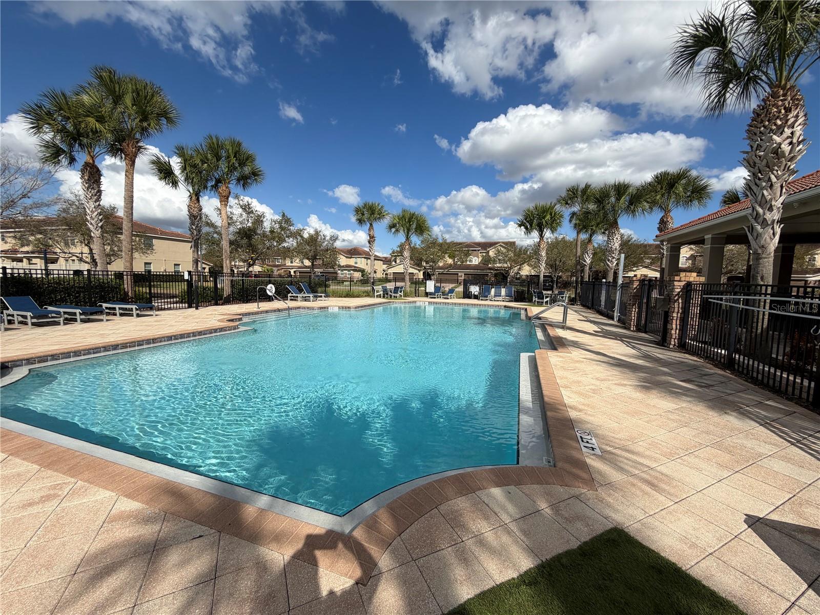 Image 44 of 57 For 1996 Leather Fern Drive