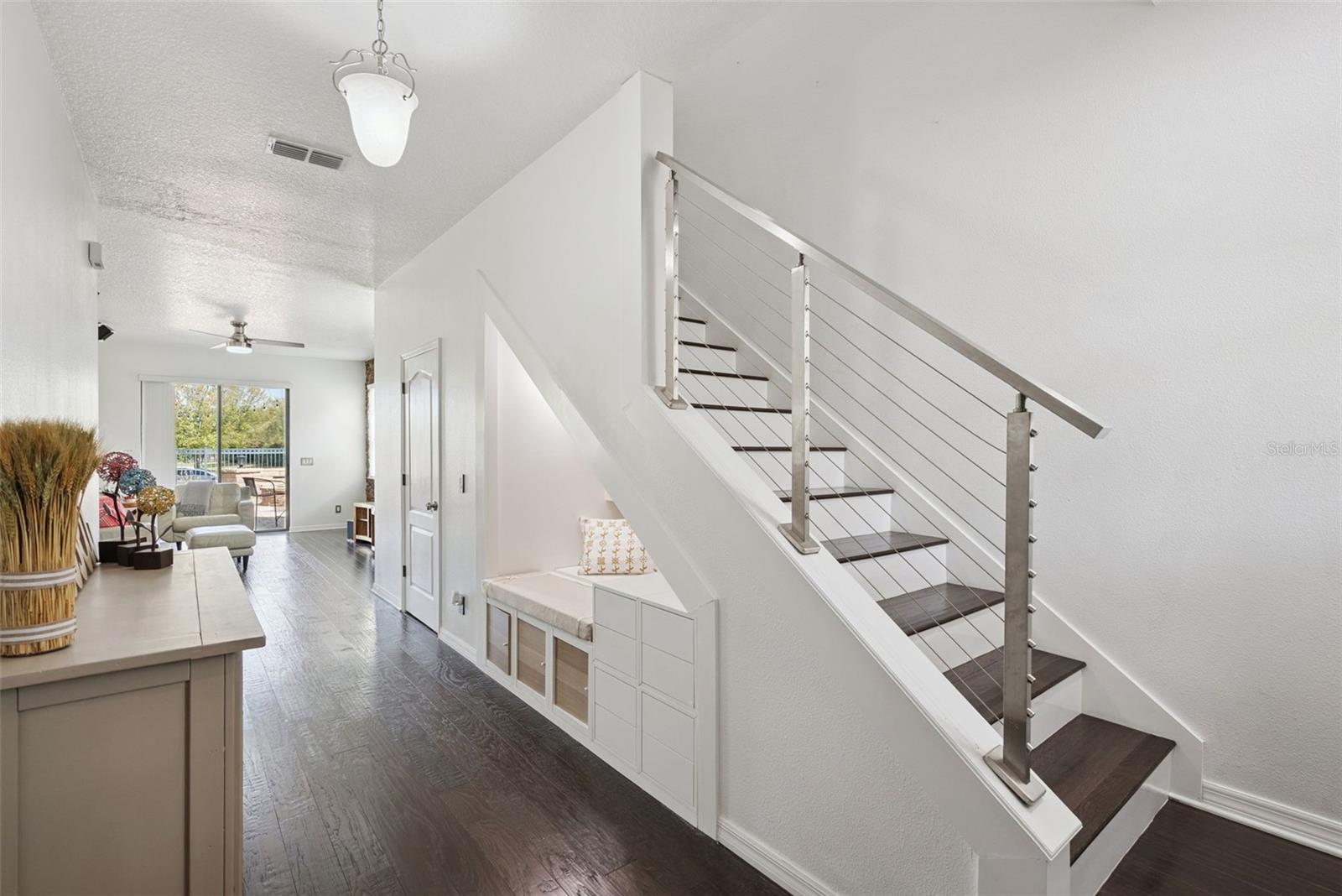 Image 6 of 57 For 1996 Leather Fern Drive