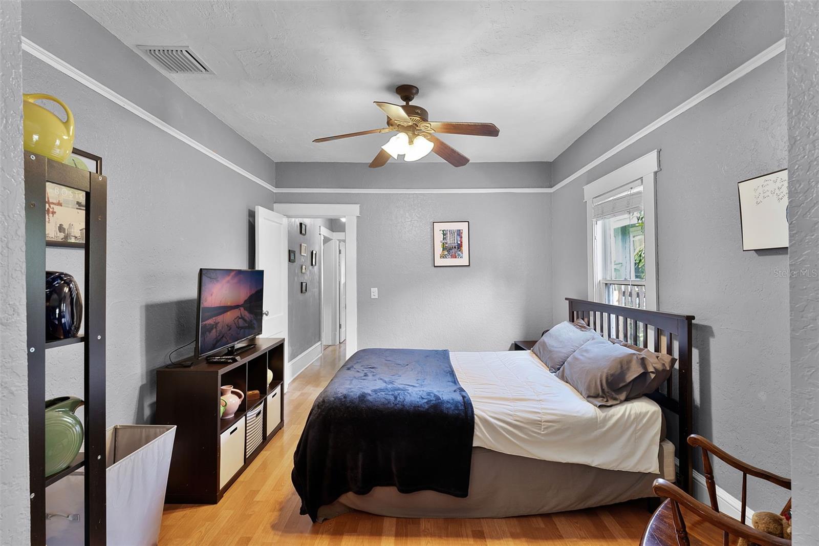 Image 11 of 27 For 110 Brown Avenue