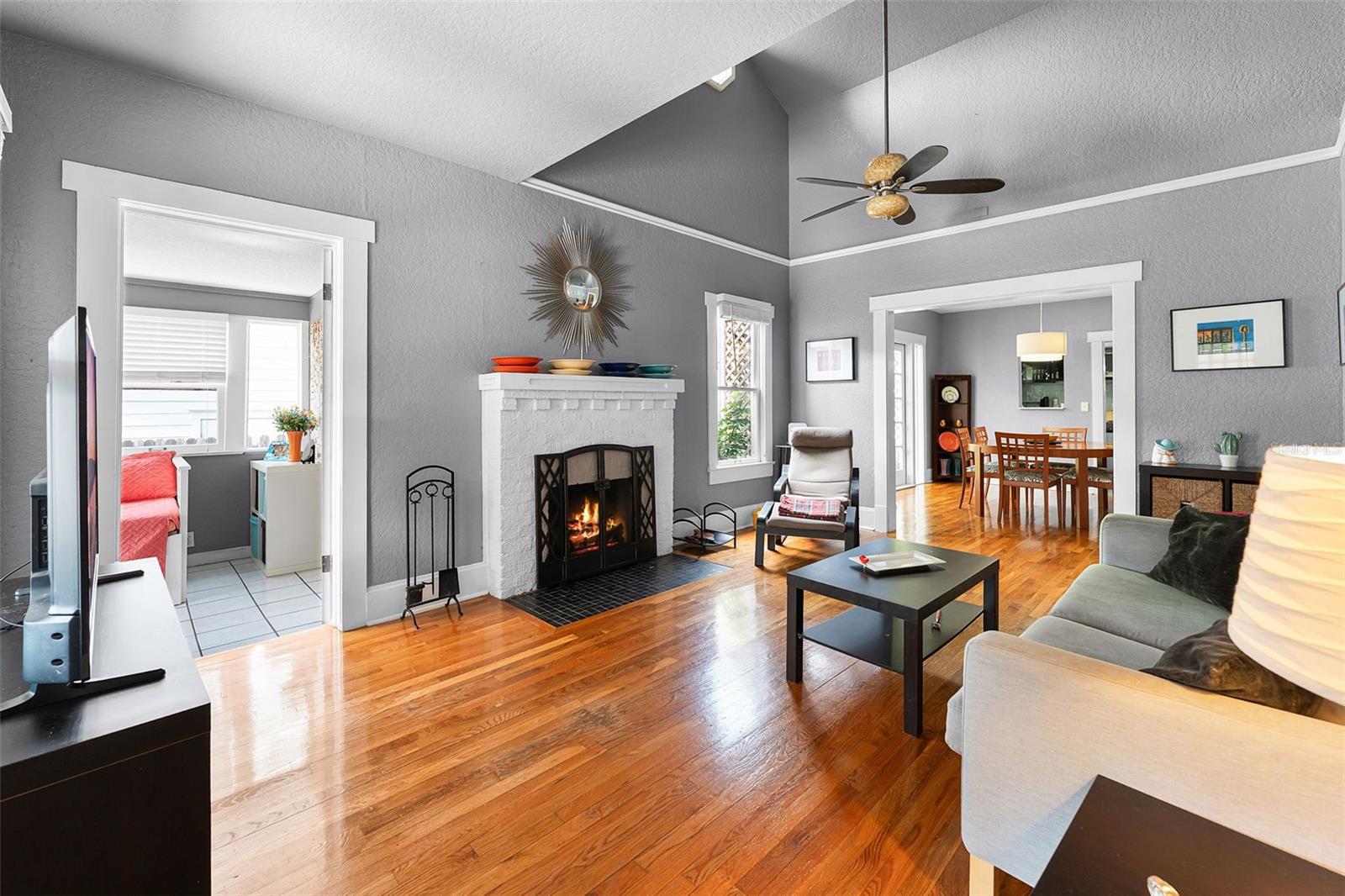 Image 4 of 27 For 110 Brown Avenue