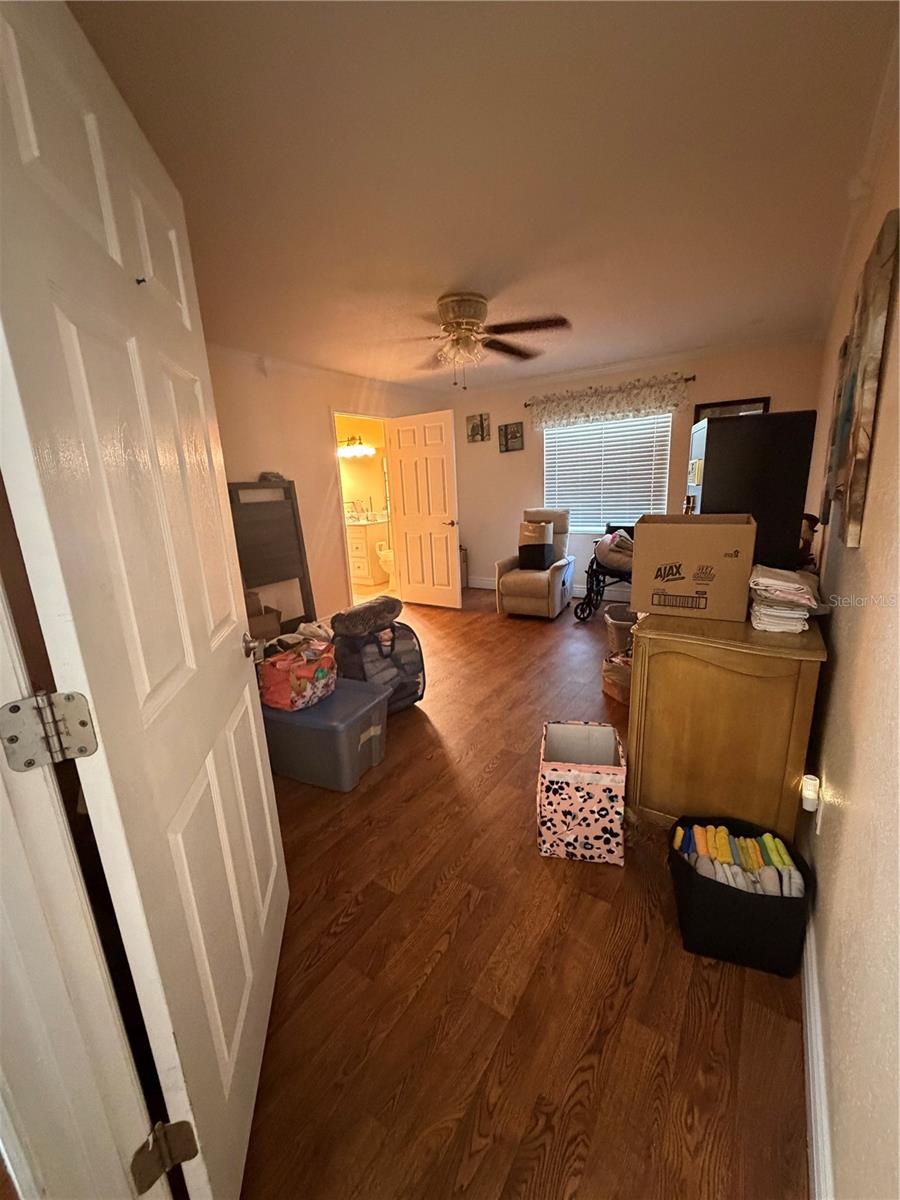 Image 16 of 60 For 39106 Grays Airport Road