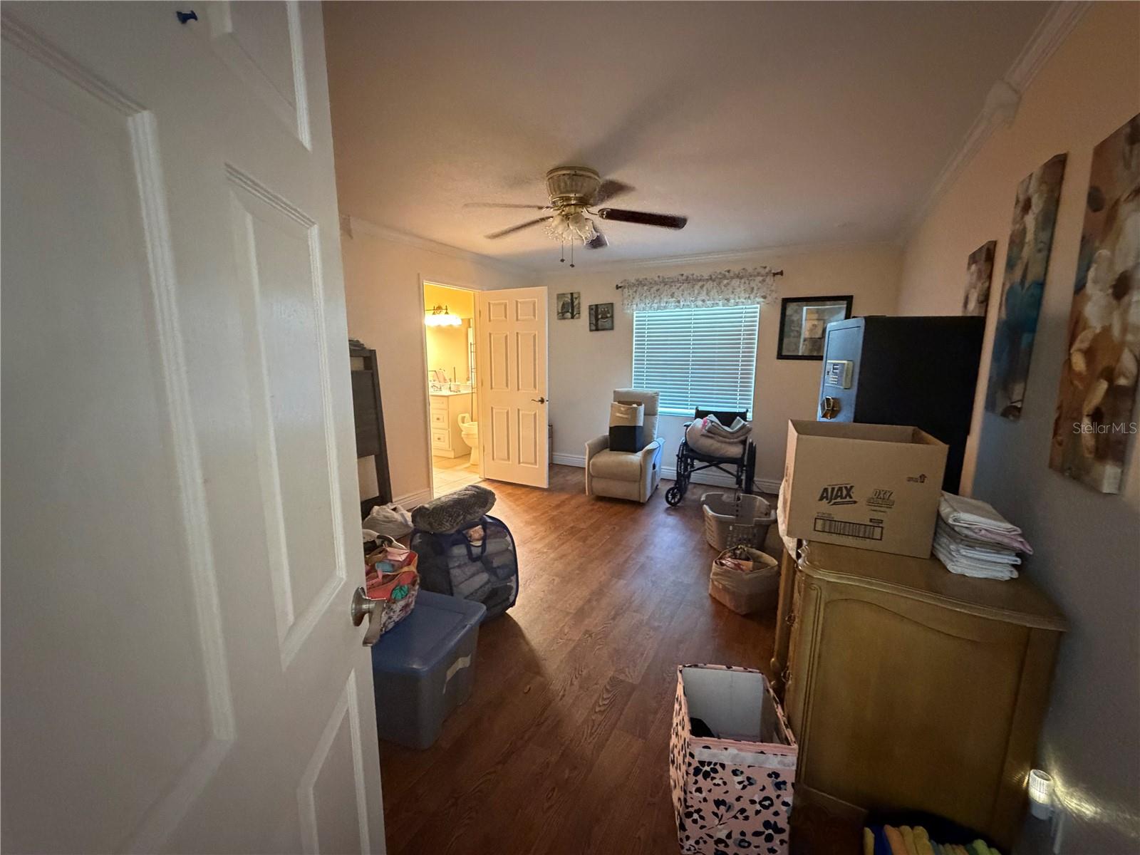 Image 17 of 60 For 39106 Grays Airport Road