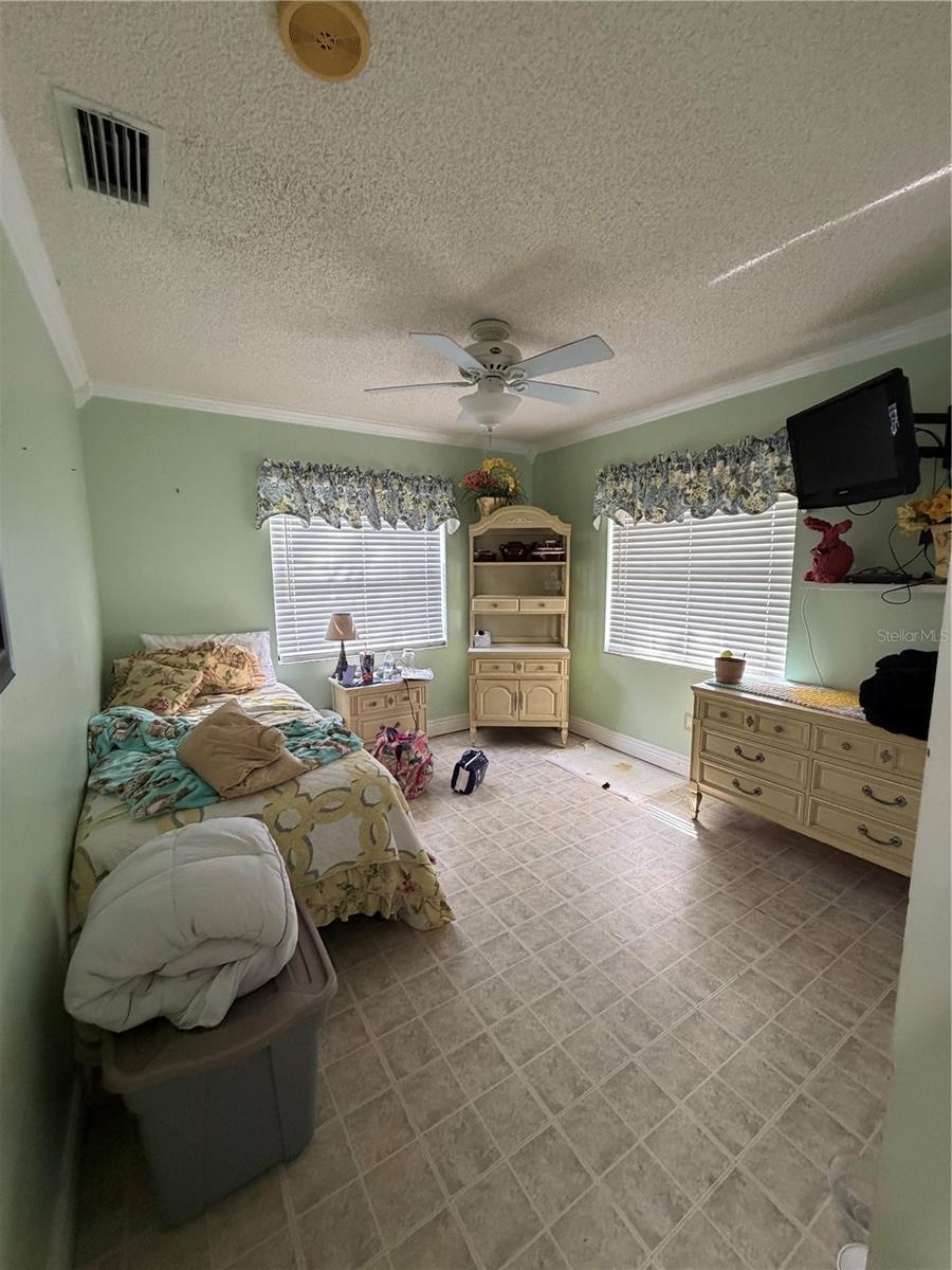 Image 28 of 60 For 39106 Grays Airport Road