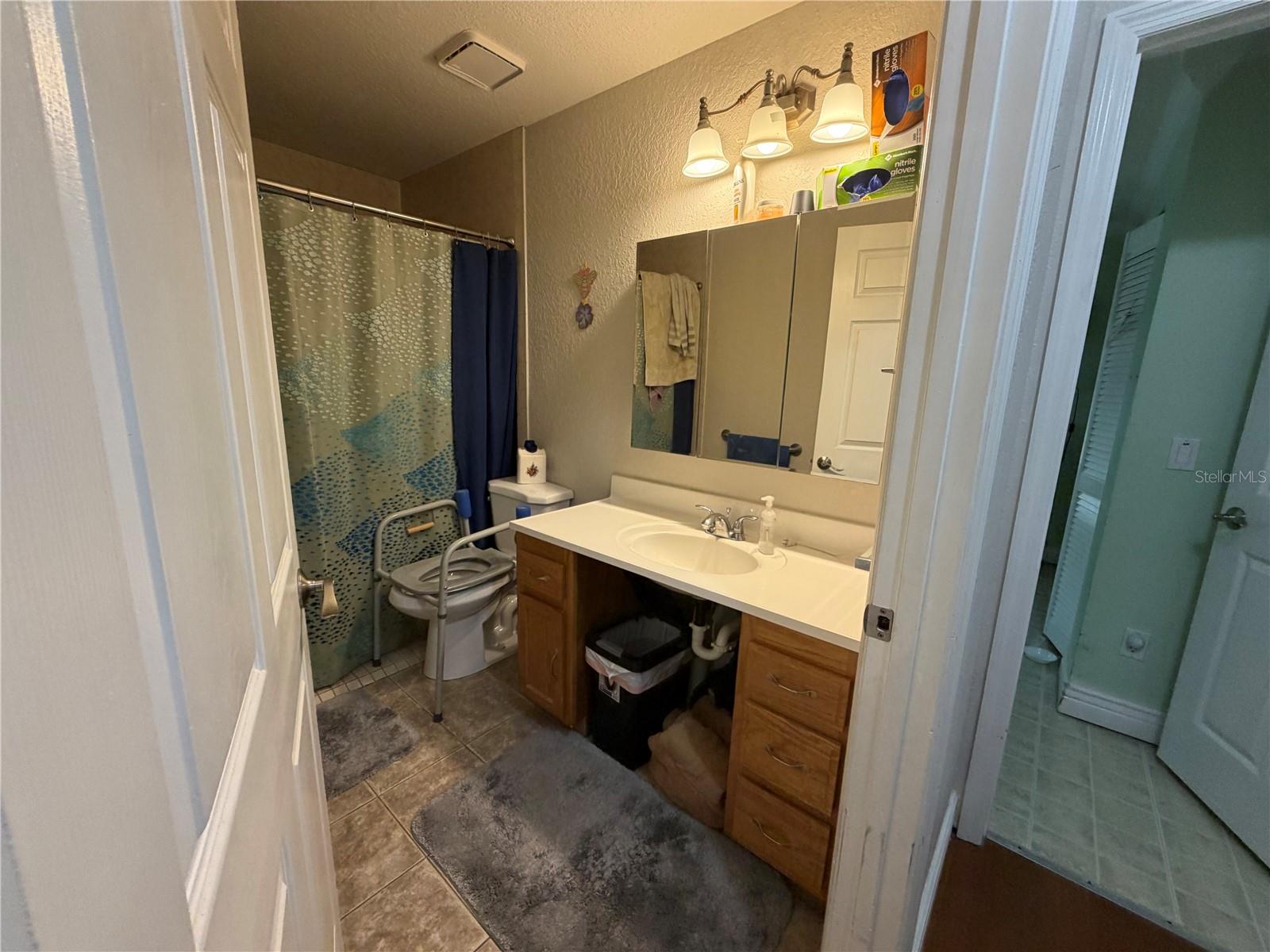 Image 30 of 60 For 39106 Grays Airport Road