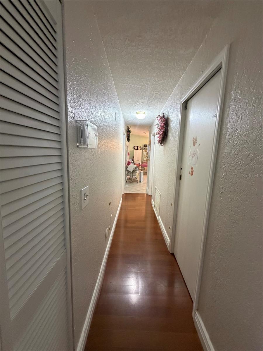 Image 32 of 60 For 39106 Grays Airport Road