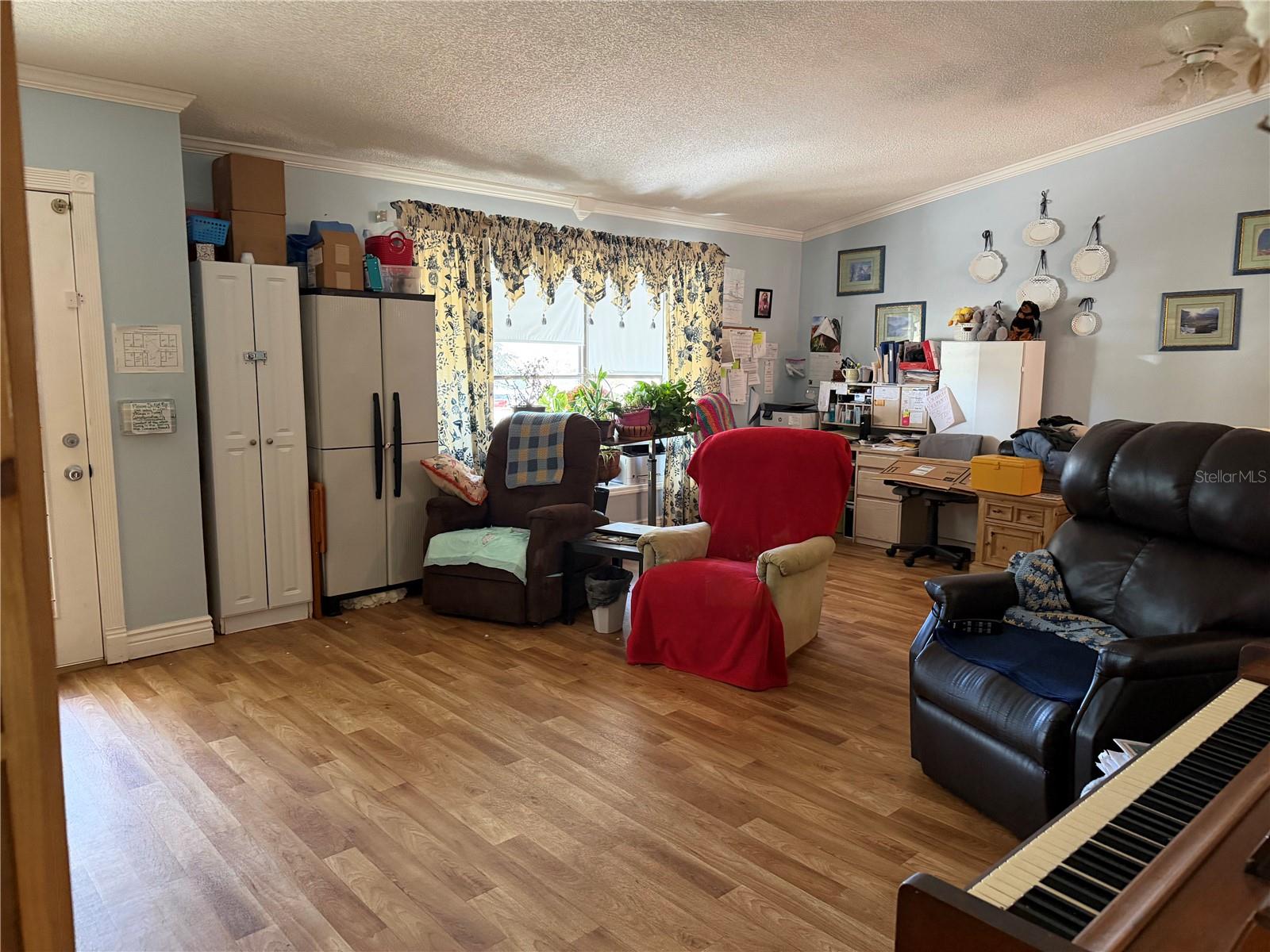 Image 34 of 60 For 39106 Grays Airport Road