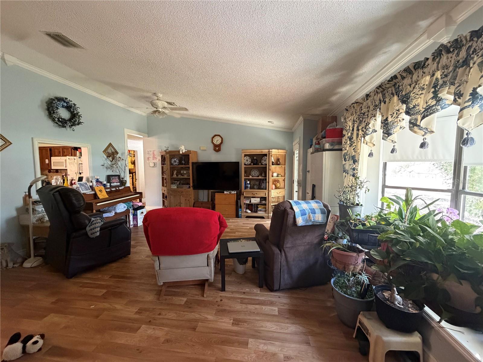 Image 35 of 60 For 39106 Grays Airport Road