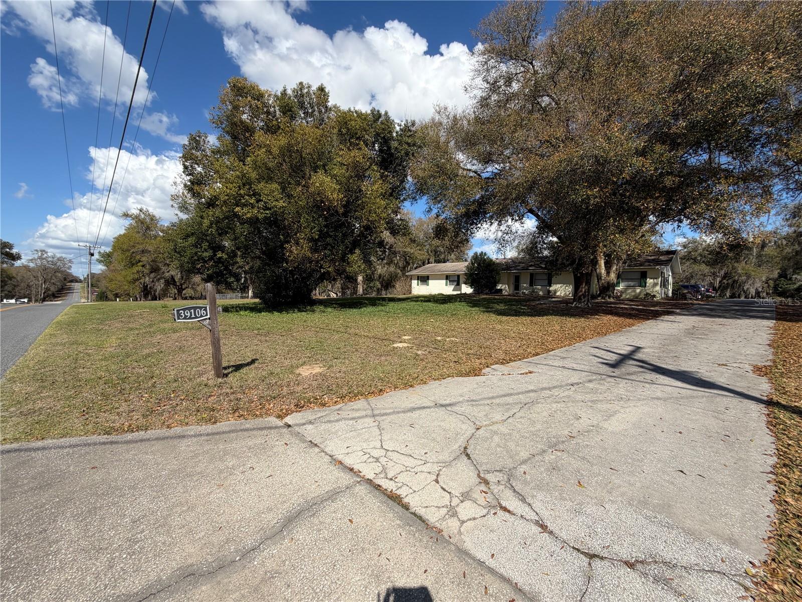 Image 52 of 60 For 39106 Grays Airport Road