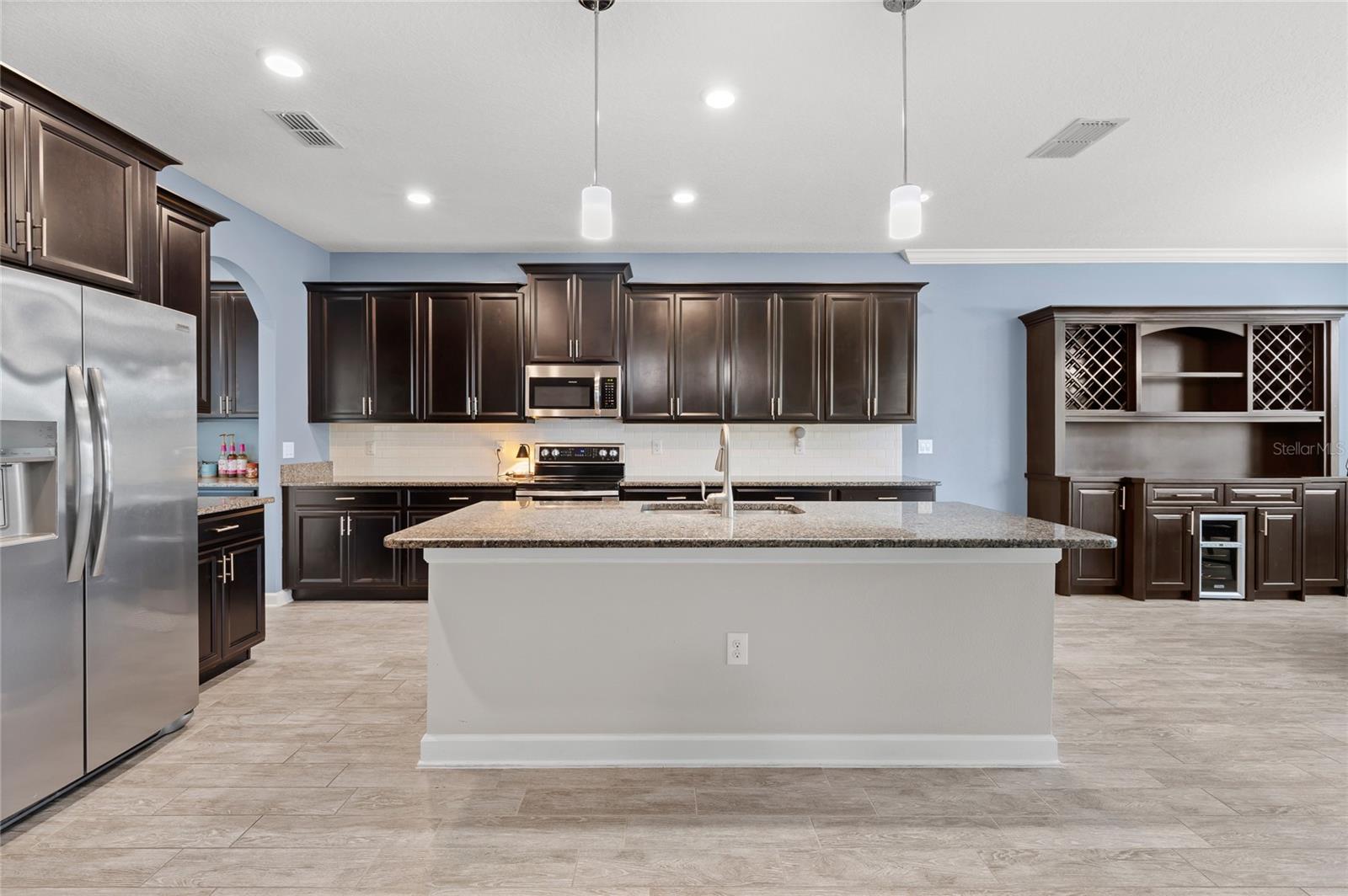 Image 10 of 61 For 5870 Alenlon Way