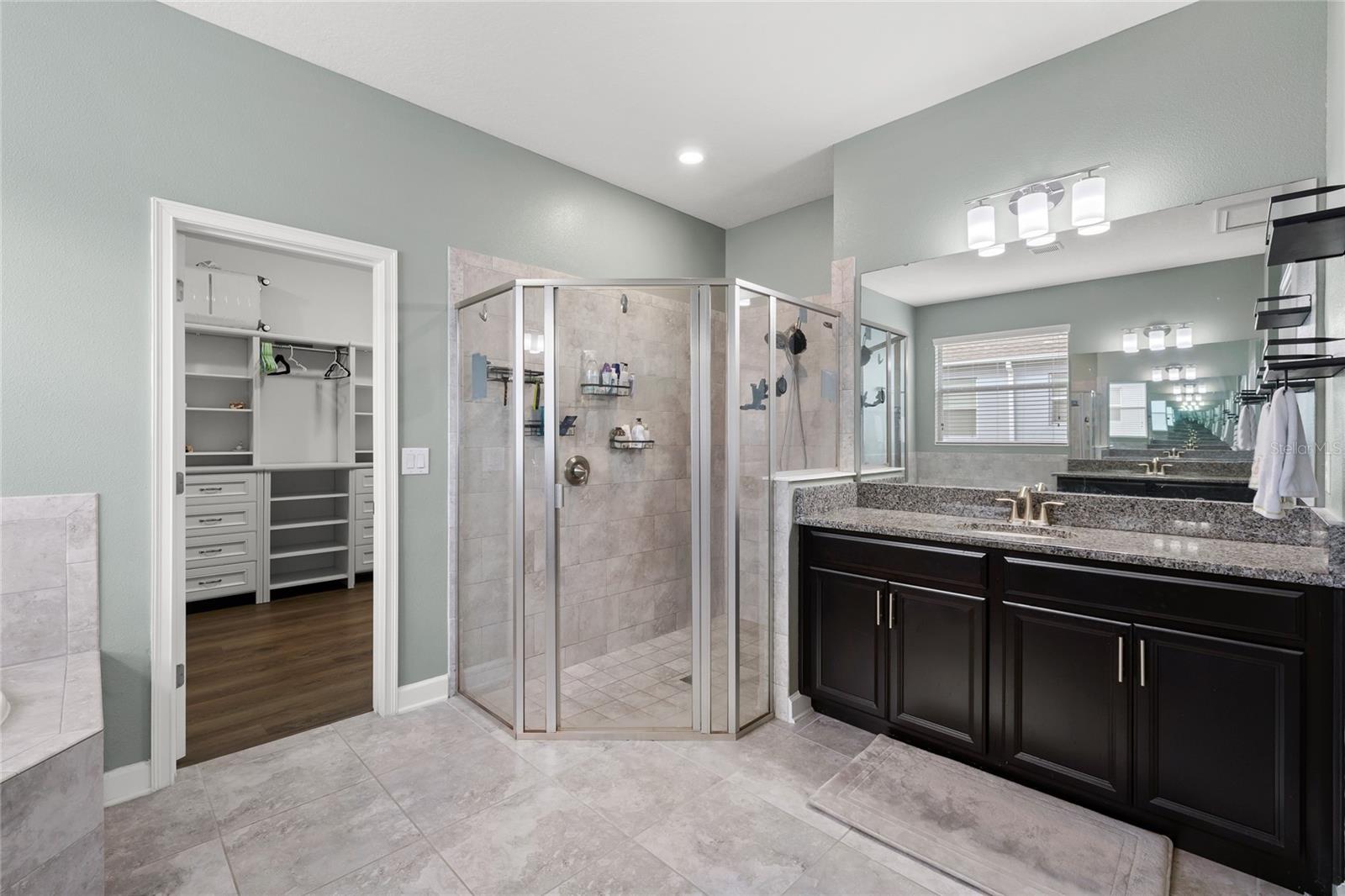 Image 20 of 61 For 5870 Alenlon Way