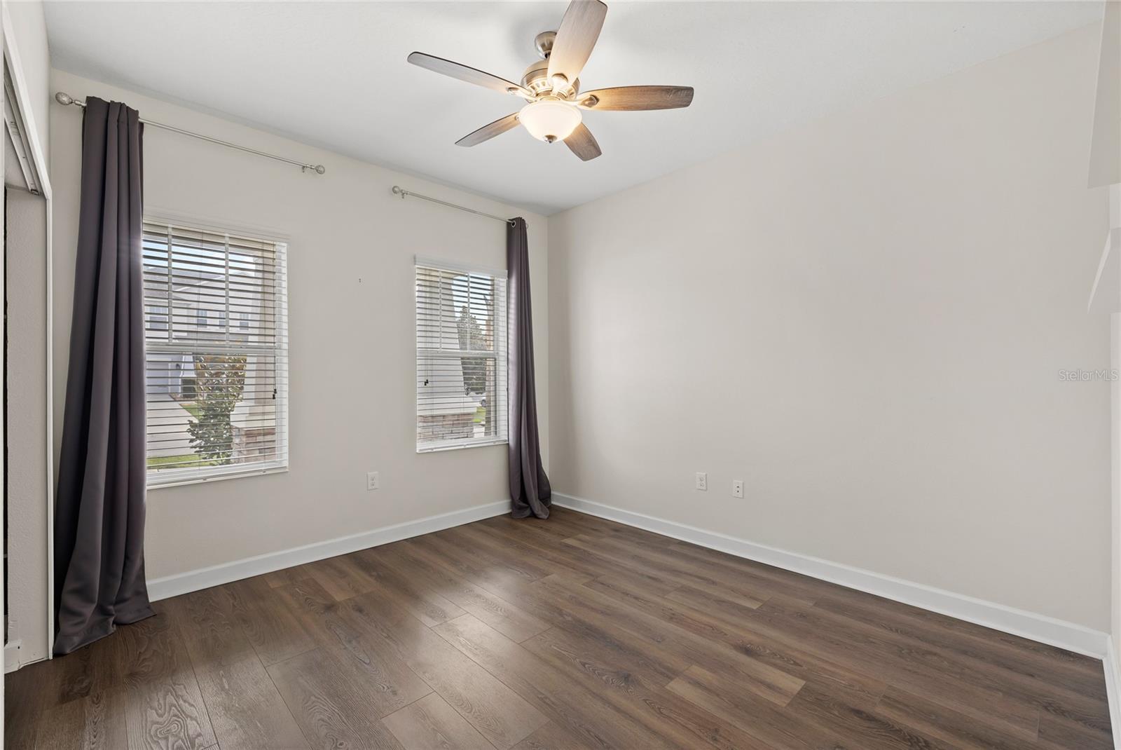 Image 24 of 61 For 5870 Alenlon Way