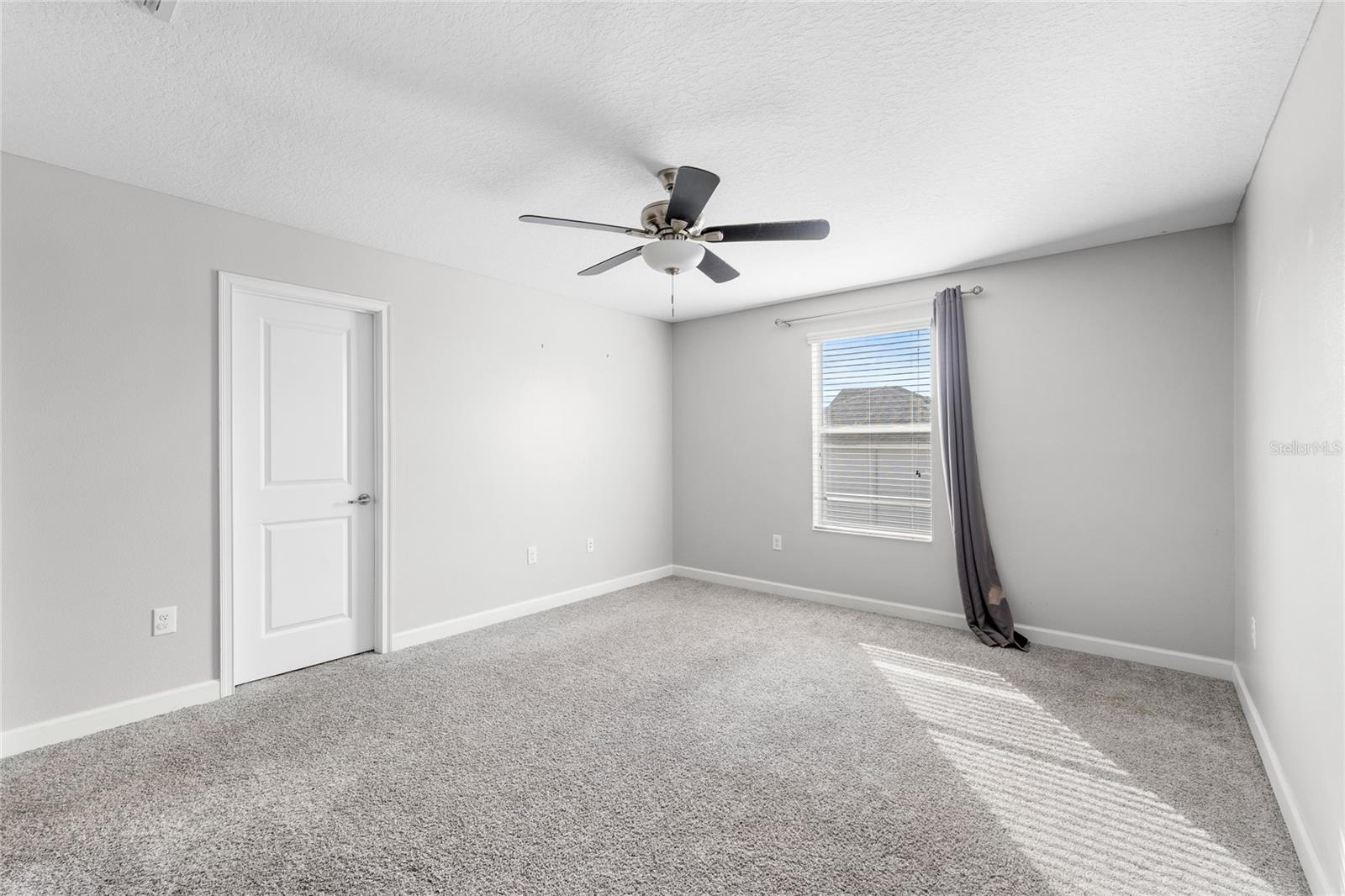 Image 31 of 61 For 5870 Alenlon Way