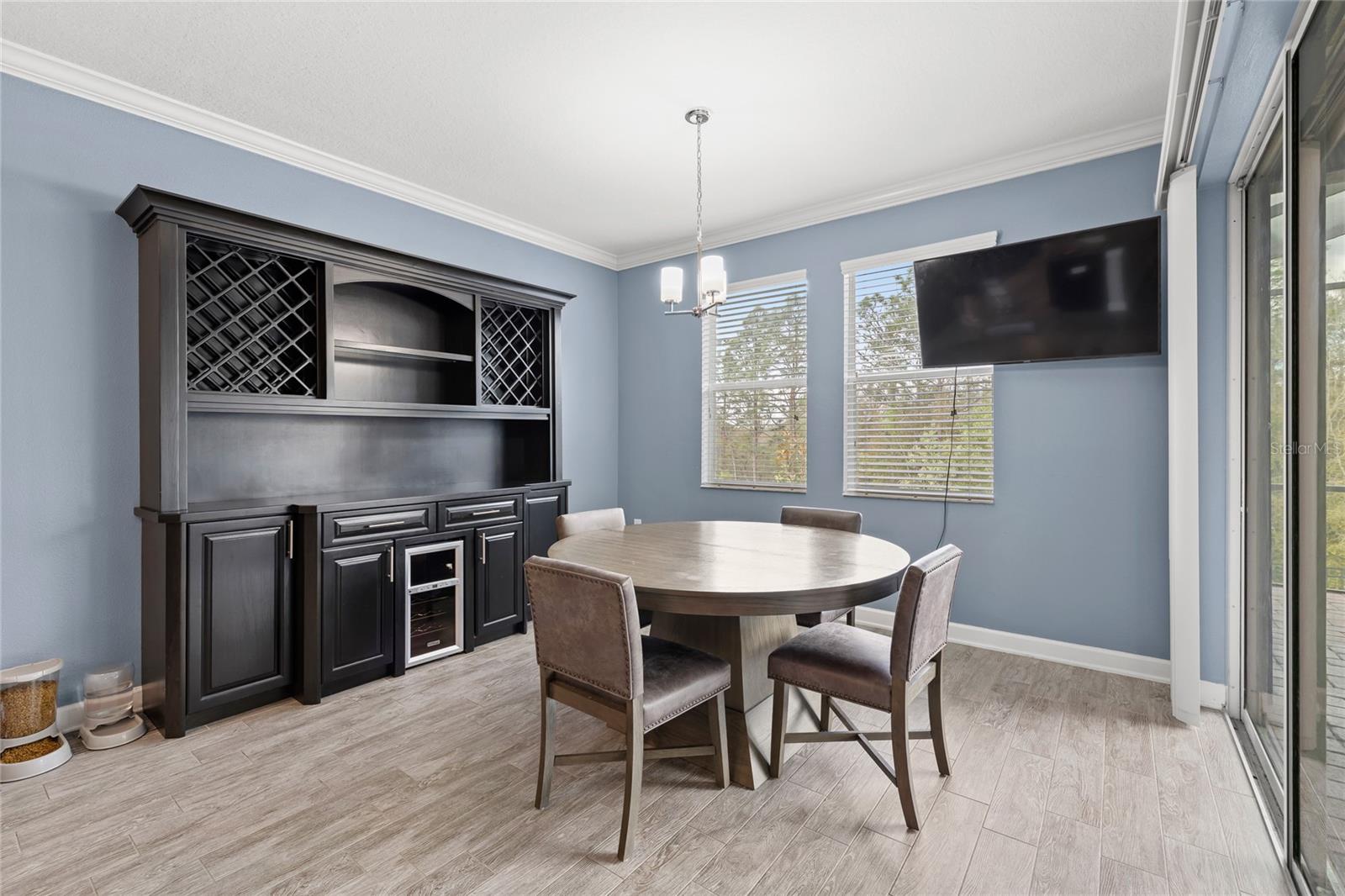 Image 8 of 61 For 5870 Alenlon Way