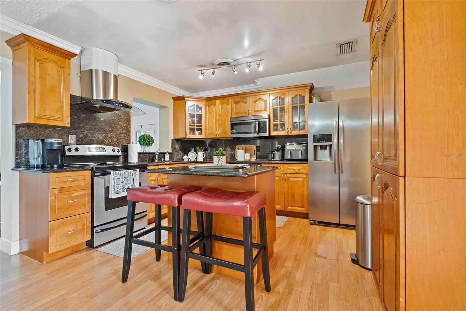 Image 13 of 30 For 147 Sandalwood Way