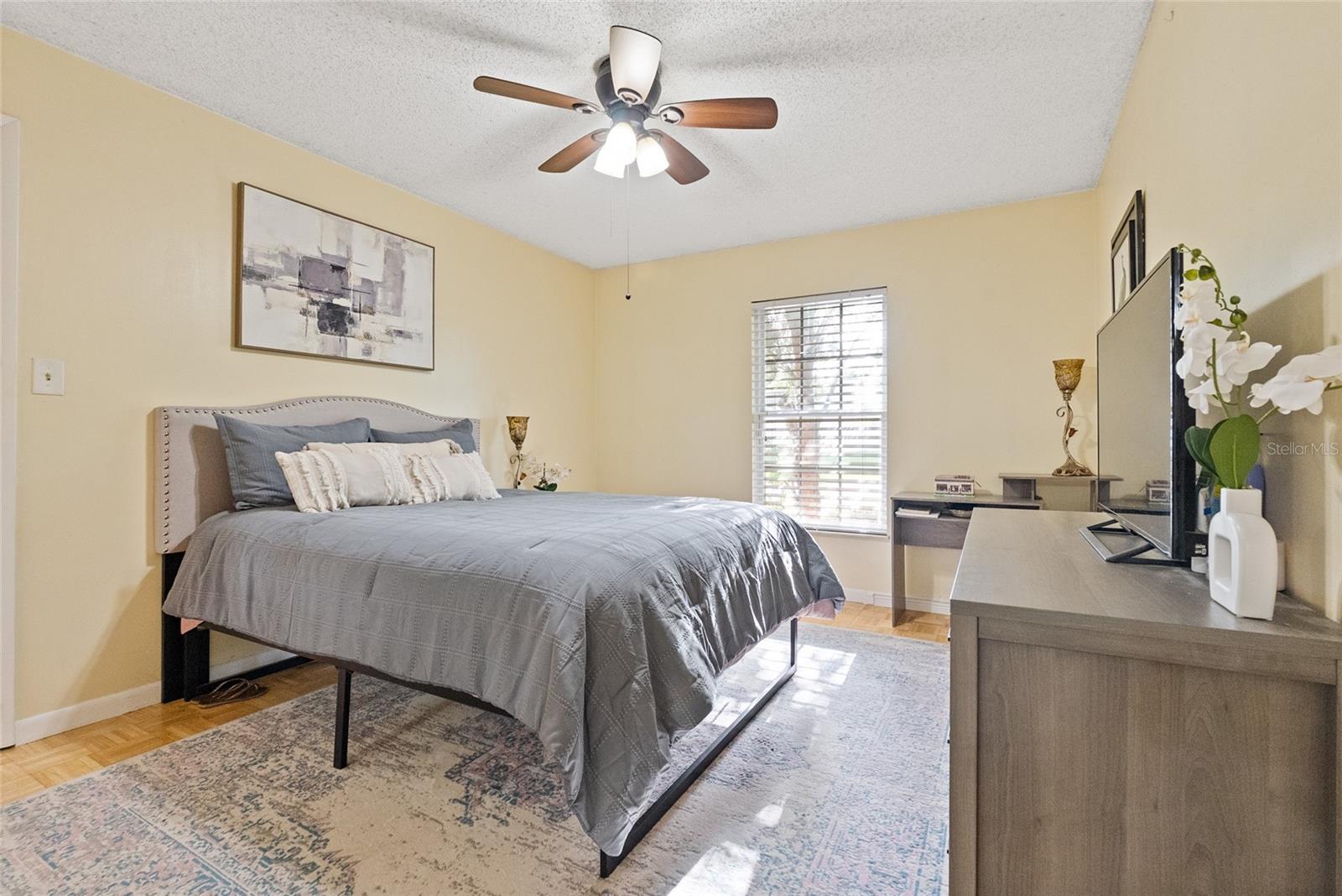 Image 15 of 30 For 147 Sandalwood Way