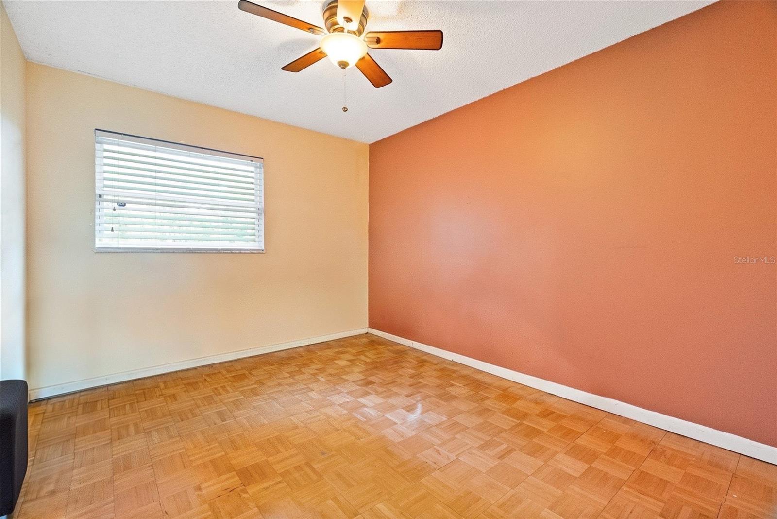 Image 20 of 30 For 147 Sandalwood Way