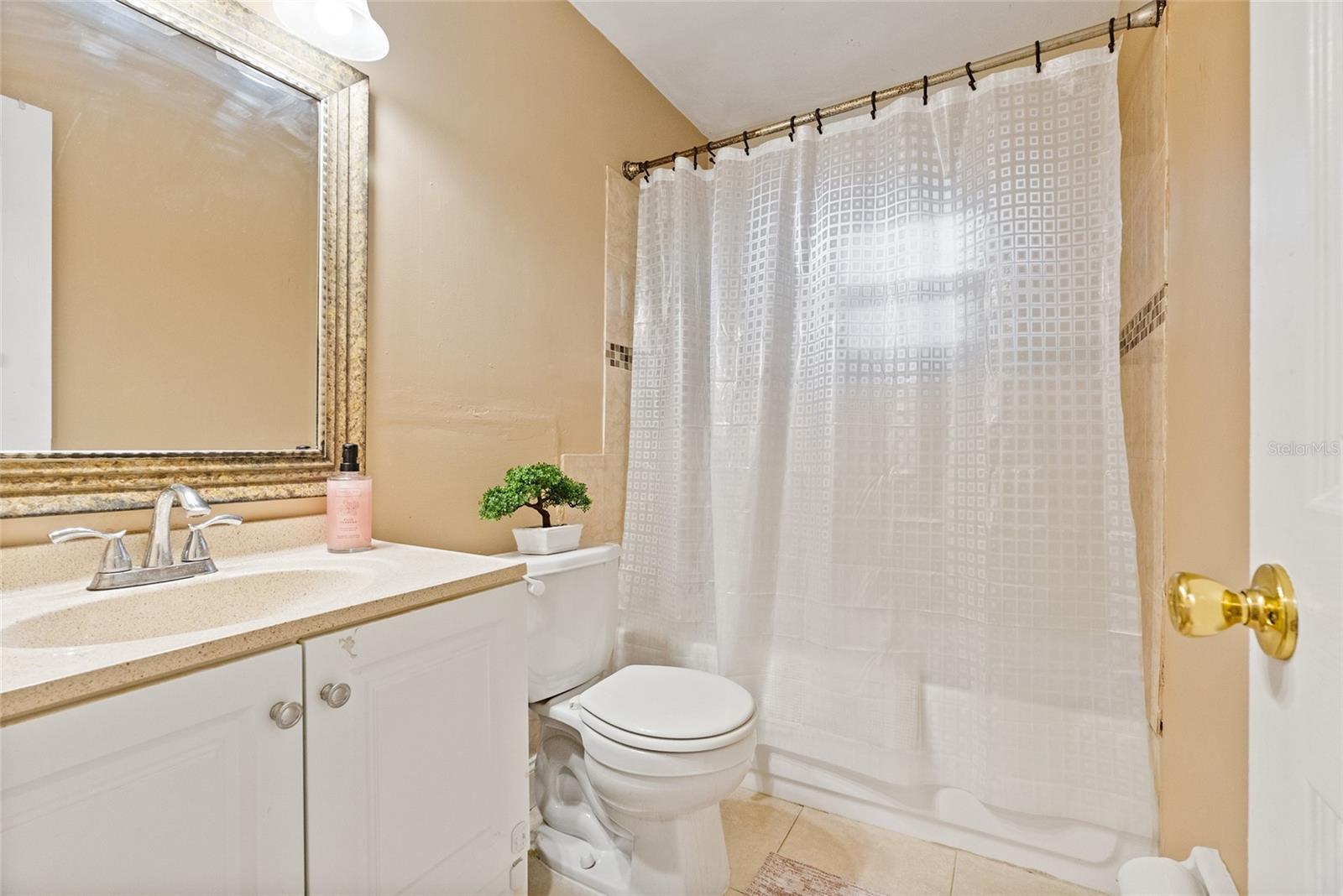 Image 21 of 30 For 147 Sandalwood Way