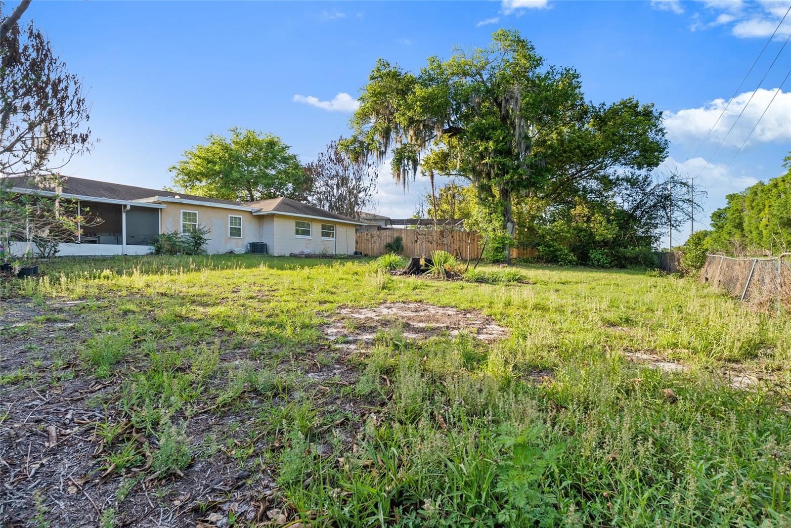 Image 28 of 30 For 147 Sandalwood Way