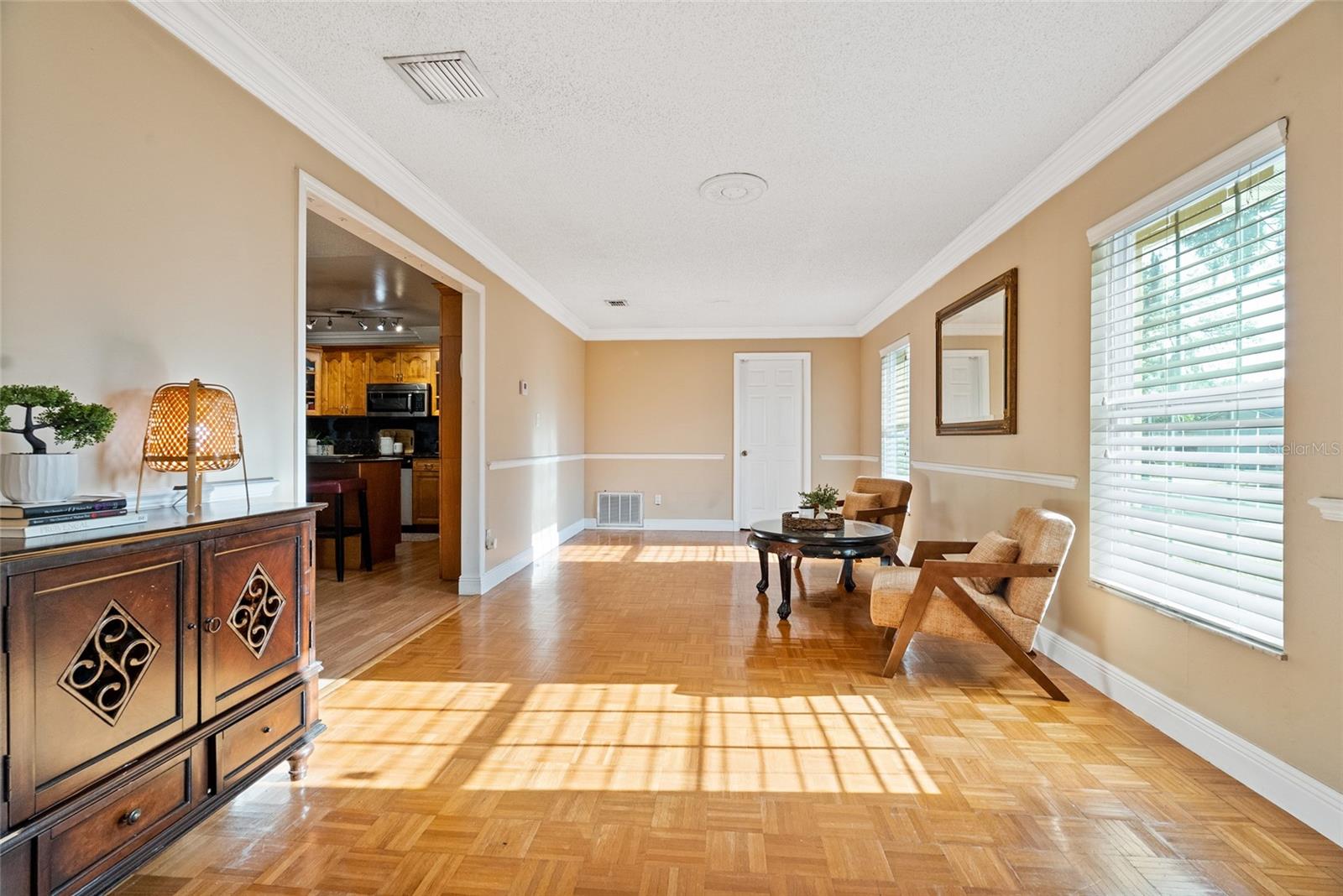 Image 7 of 30 For 147 Sandalwood Way