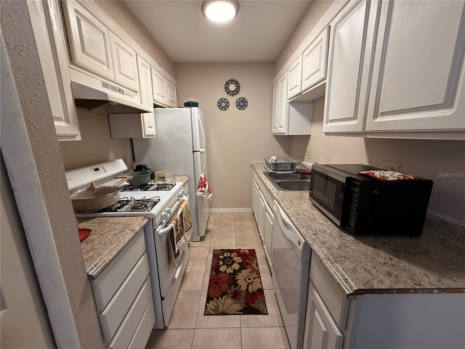 Image 31 of 46 For 3243 & 3245 Split Willow Drive